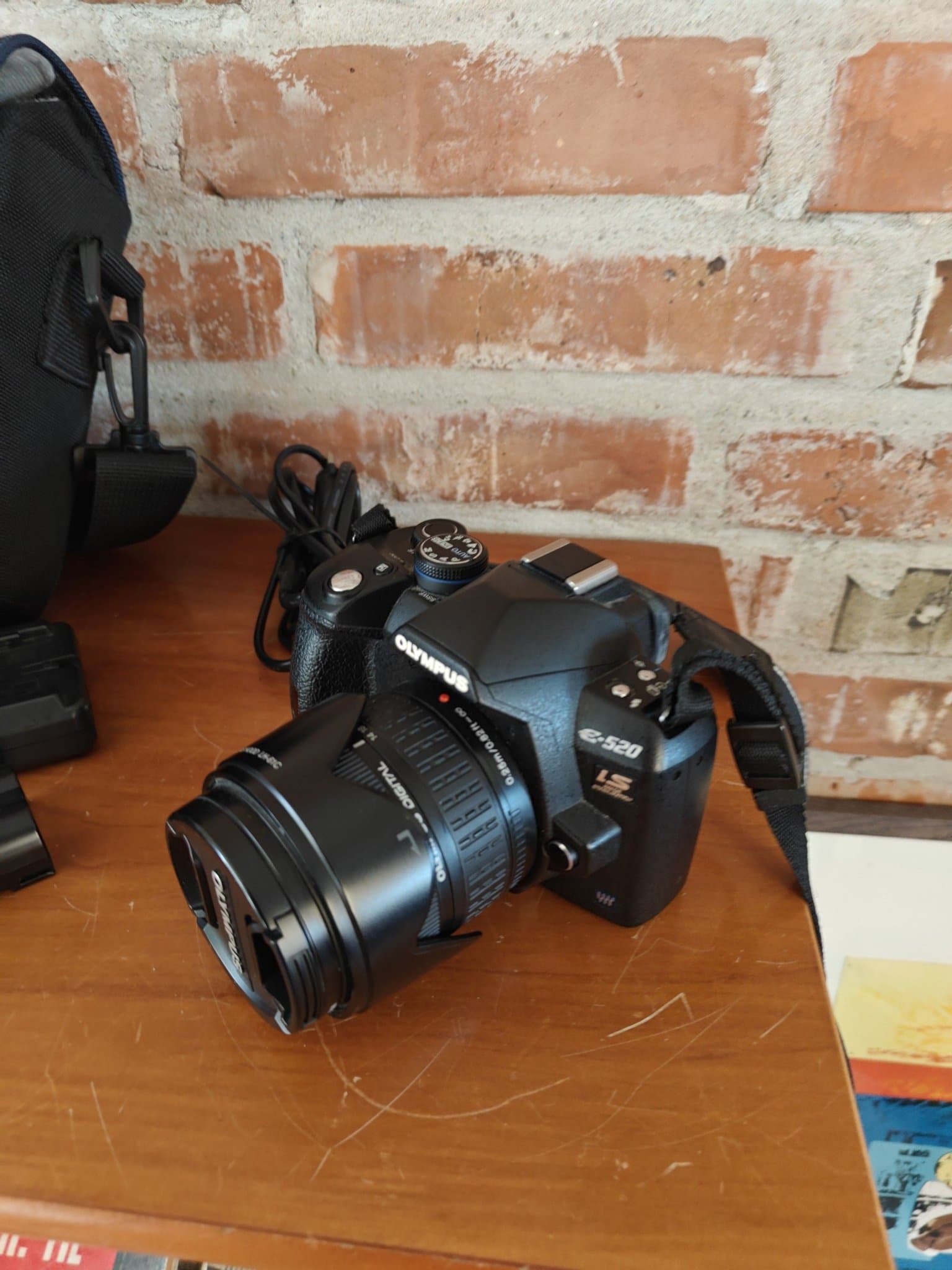 Olympus E-520 DSLR-kamera med 2 objektiver, 10 MP, komplett set i mycket fint skick