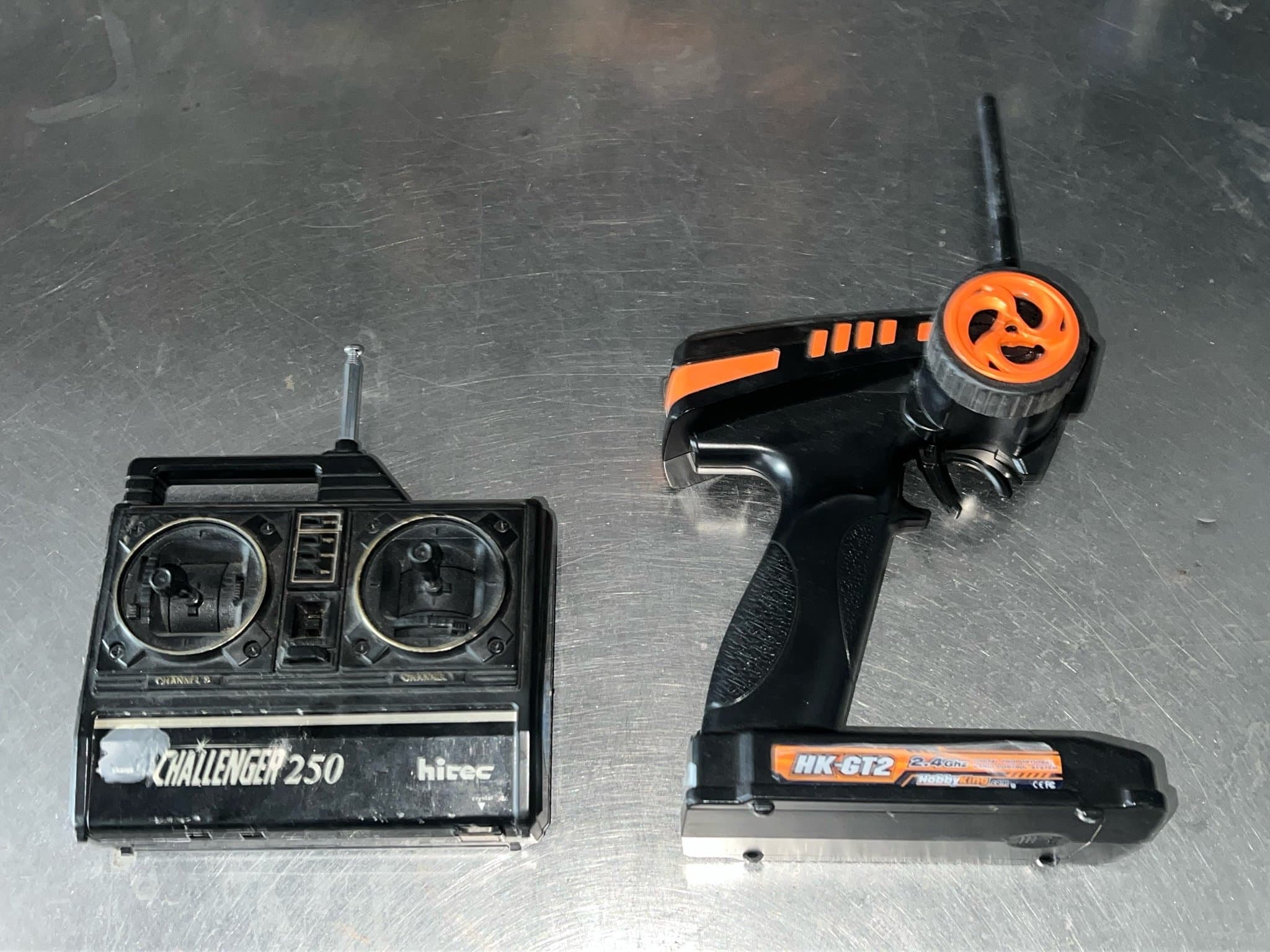Hitec Challenger 250 och HobbyKing HK-GT2 Radiostyrning