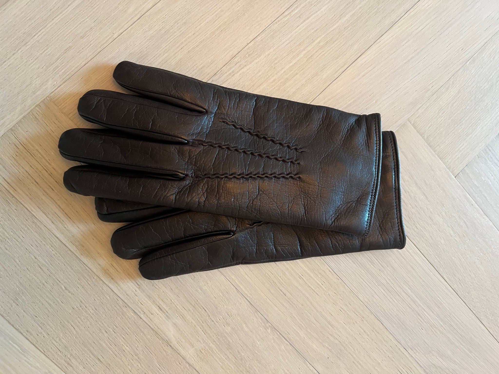 Mörkbrun handskar Oscar Jacobson