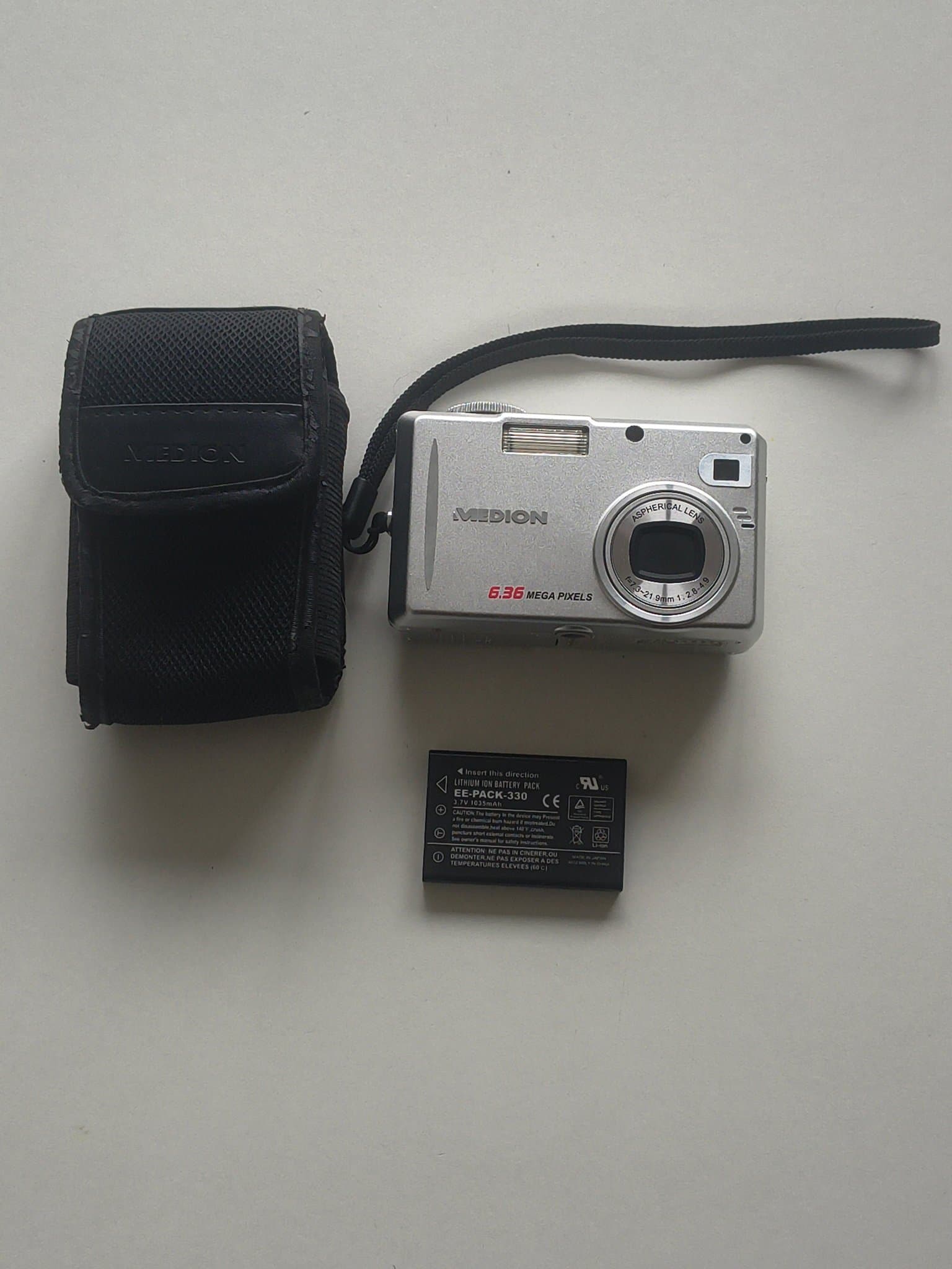 Medion 6.36MP Digitalkamera – Testet & Fungerer – 3× Power Zoom + Li‑ion Batteri