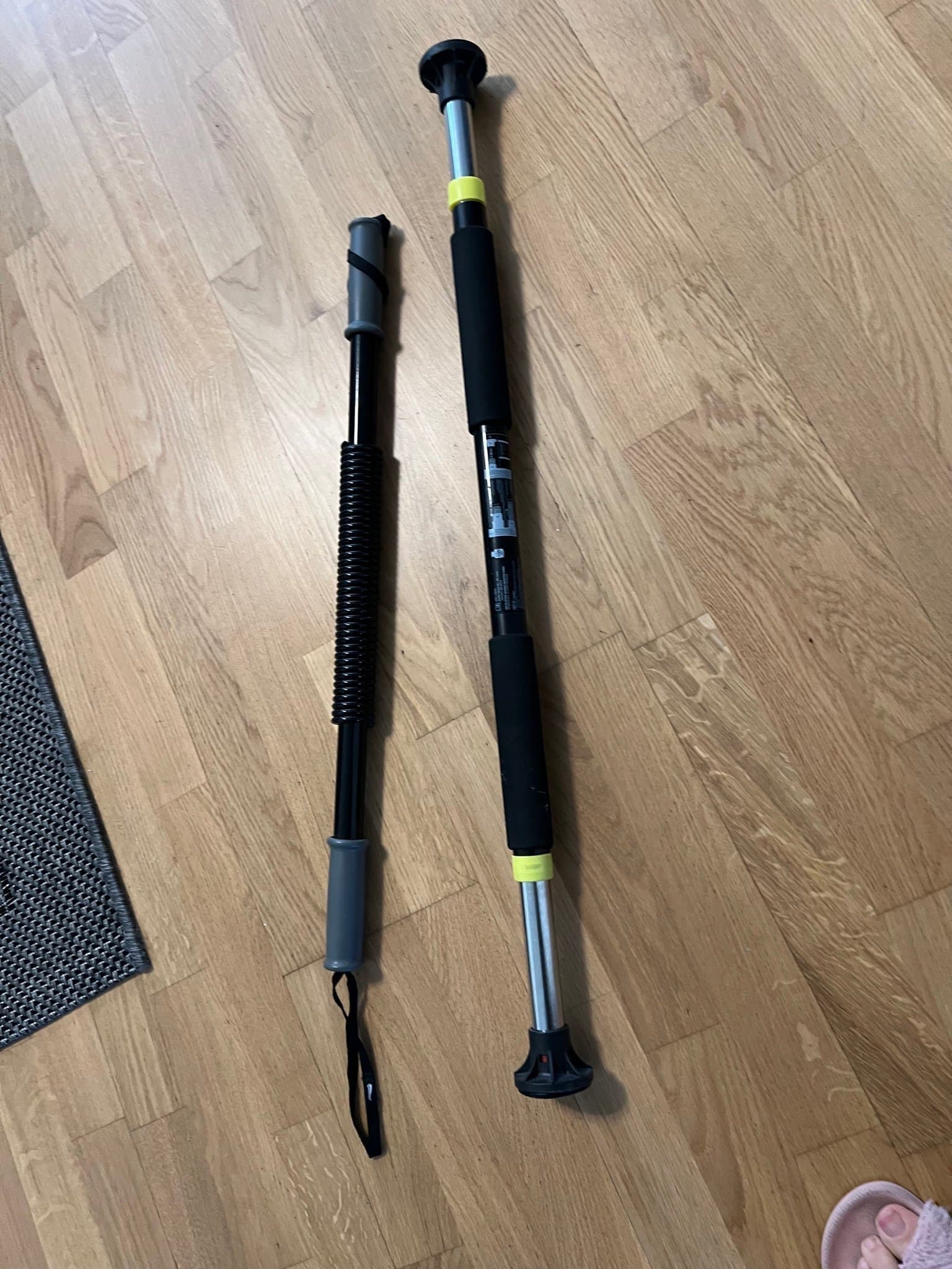 Träningsredskap - Expander och Dörrtrapets