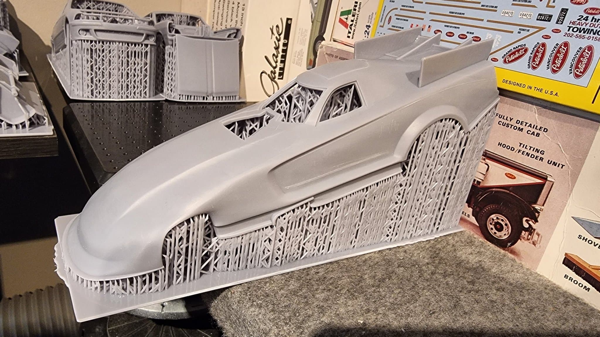 Dodge Charger Funny Car kaross 1/25