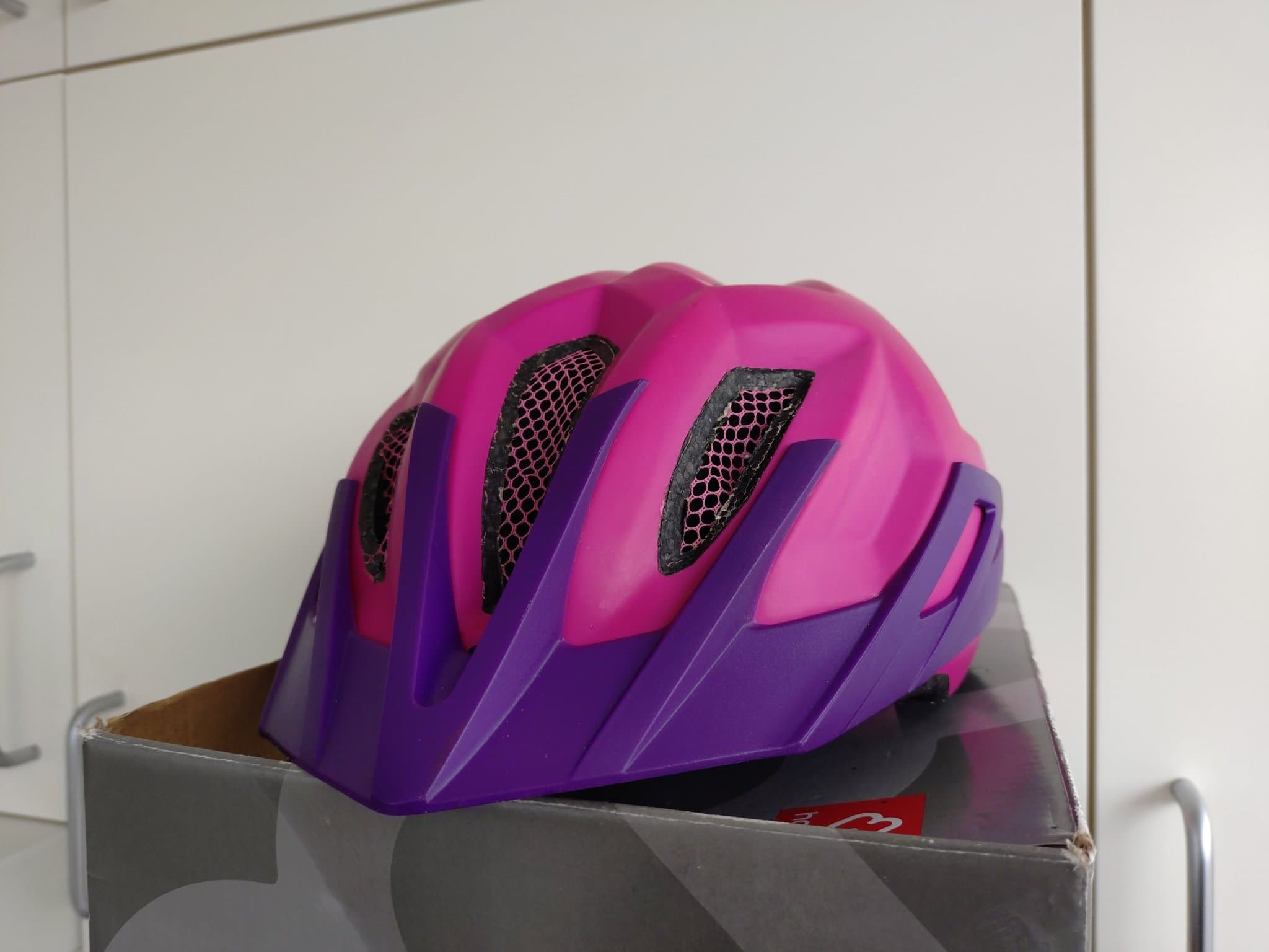 Halo bikehelmet 24 - Lila Hamax