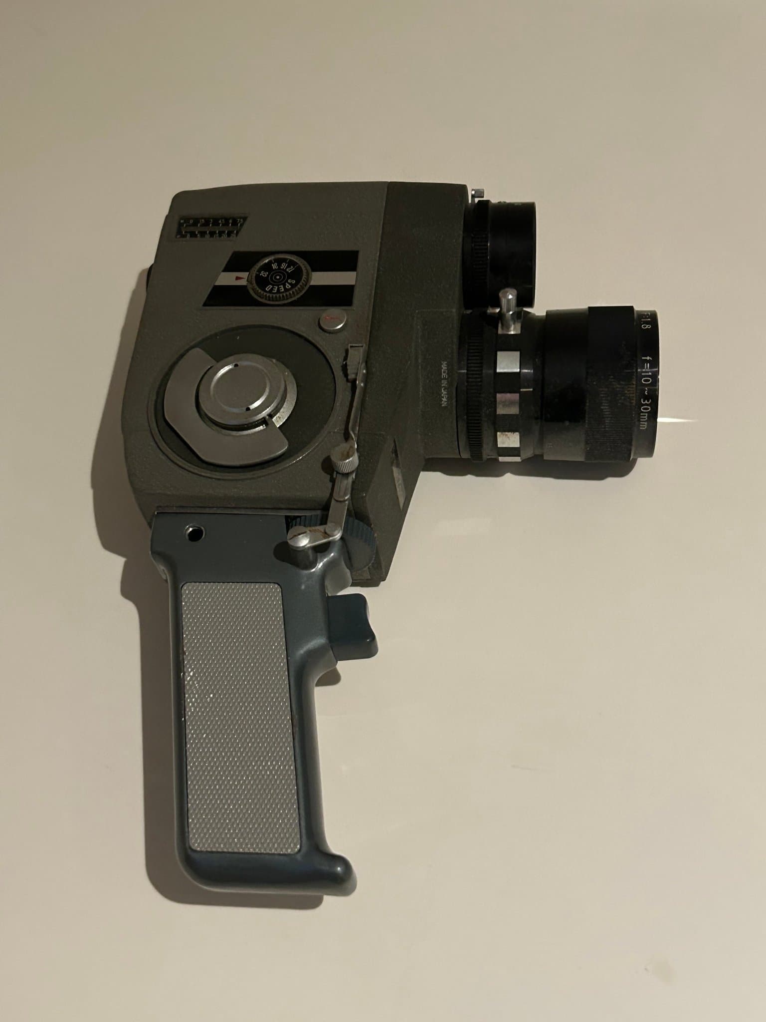 Vintage Crown 8 filmkamera