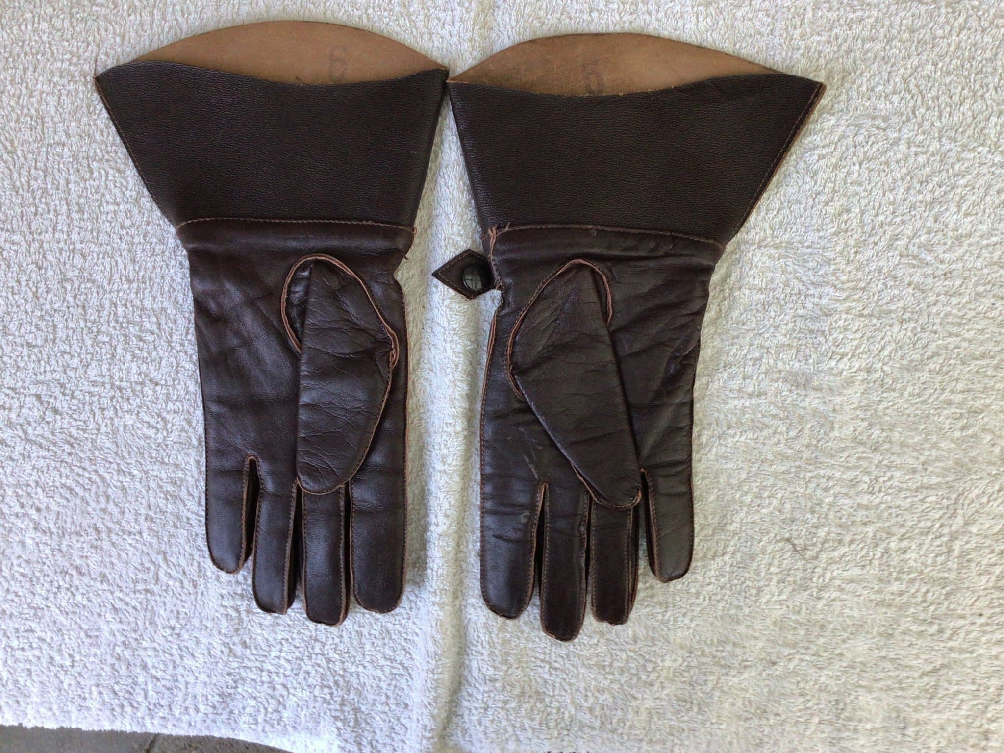 Bruna kraghandskar, mitten 1900-talet, motorhandskar