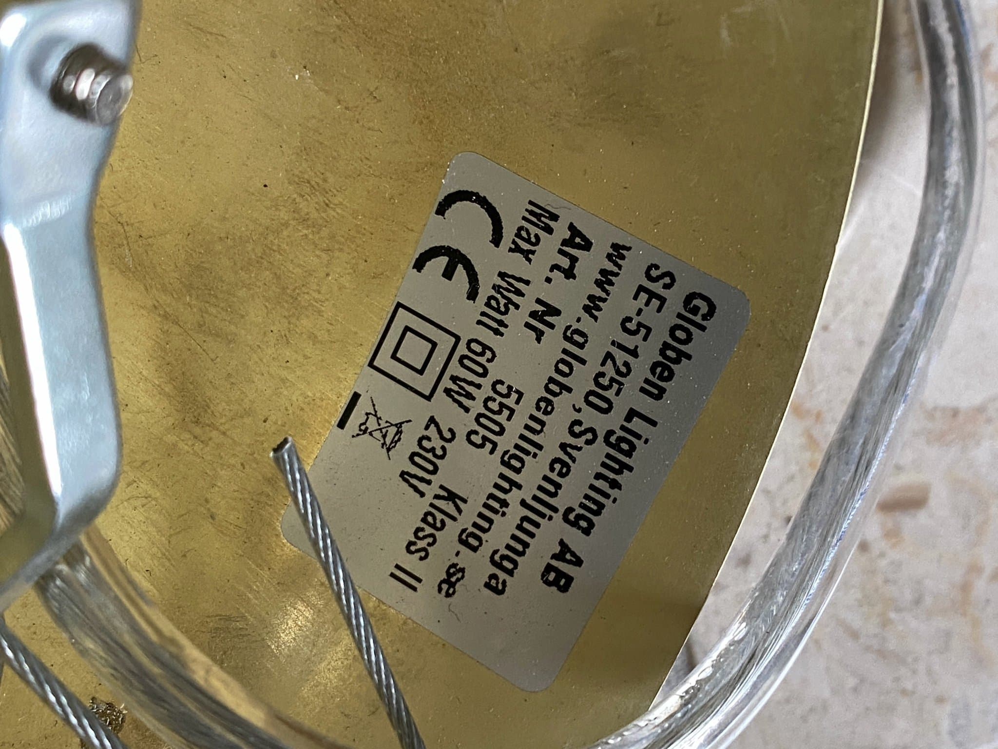 Taklampa "Globen Lighting" Torrano med marmorerad detalj