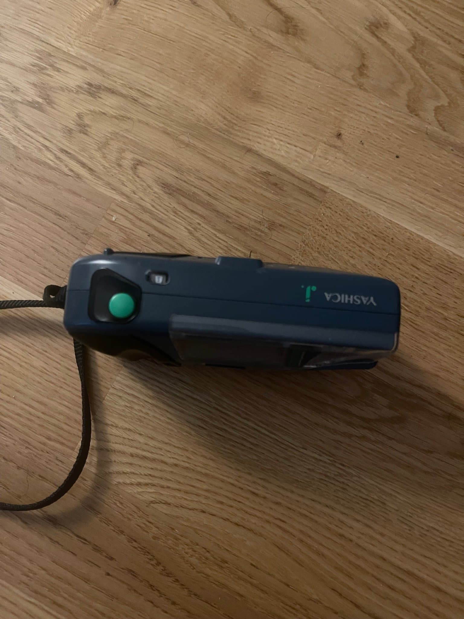 Yashica J. analog kamera ( blå svart färg )