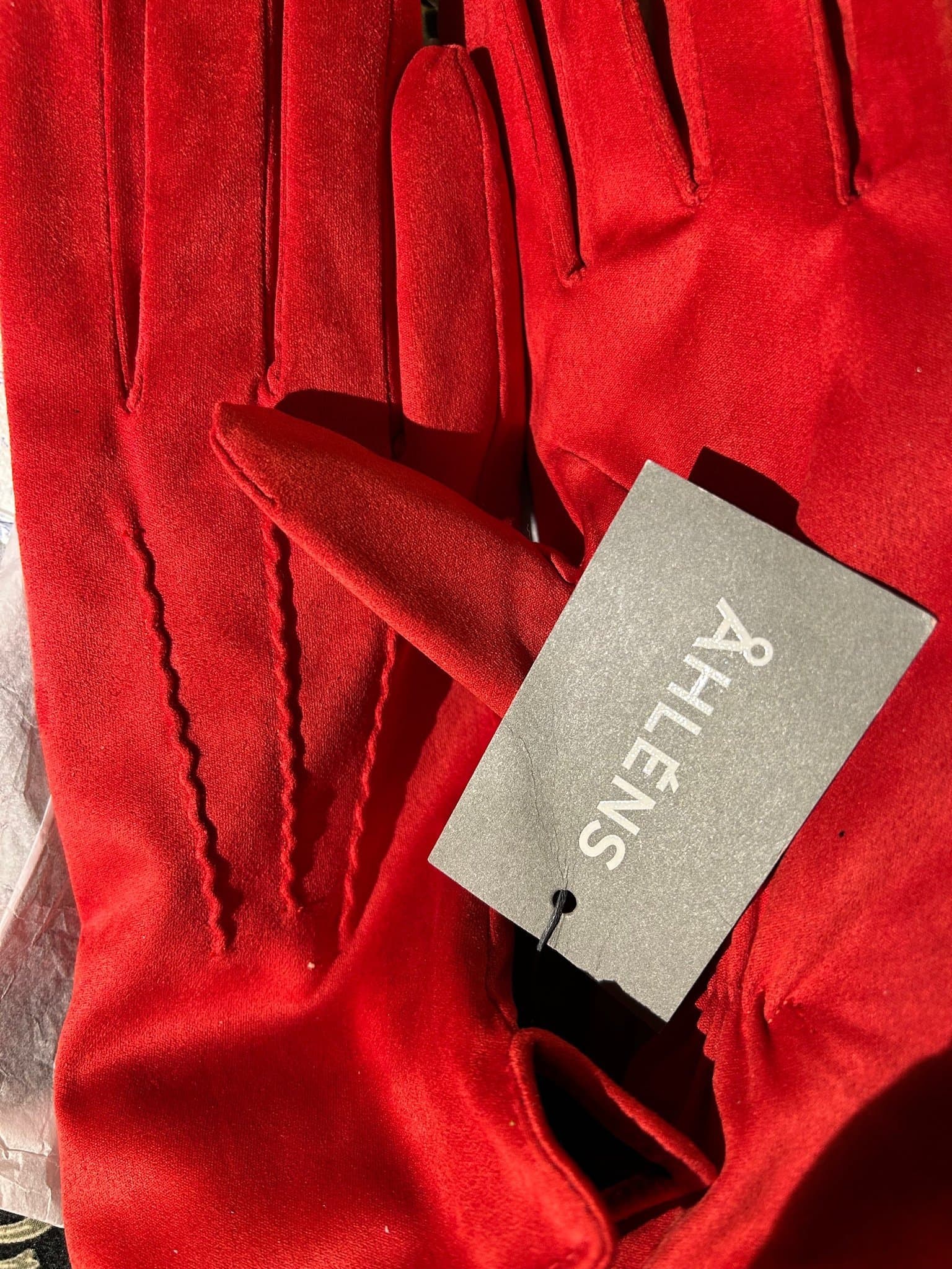 Åhléns röda handskar, storlek 8