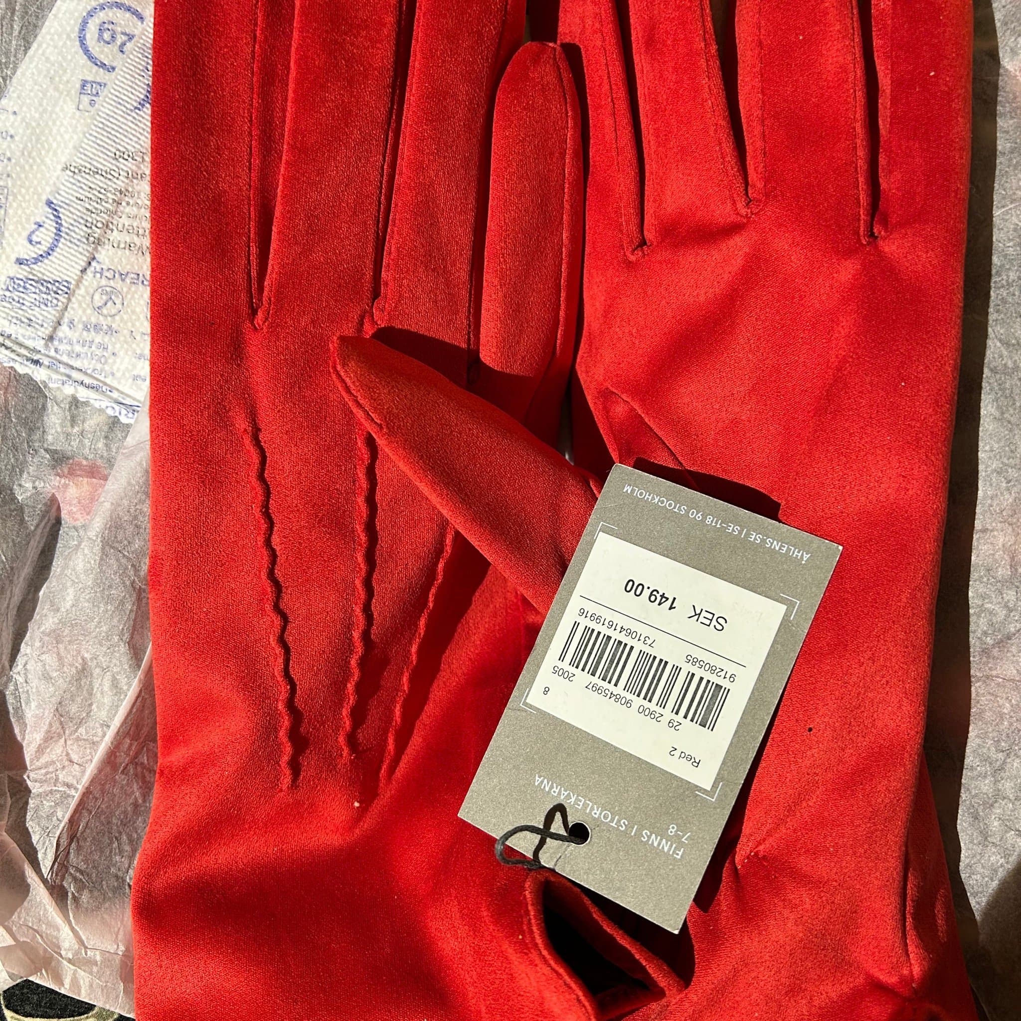 Åhléns röda handskar, storlek 8