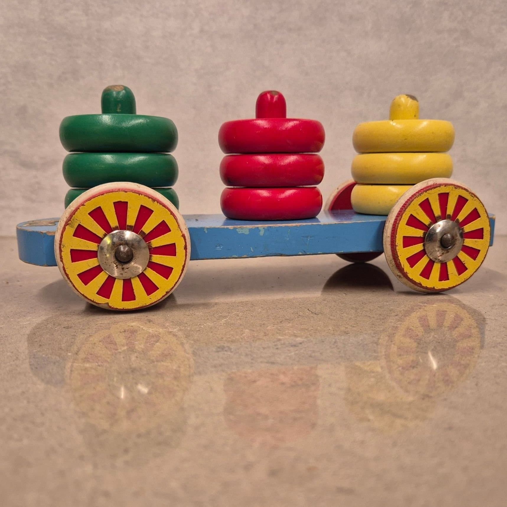 BRIO Träleksak Bil med Stapelringar - Retro - Samlarobjekt