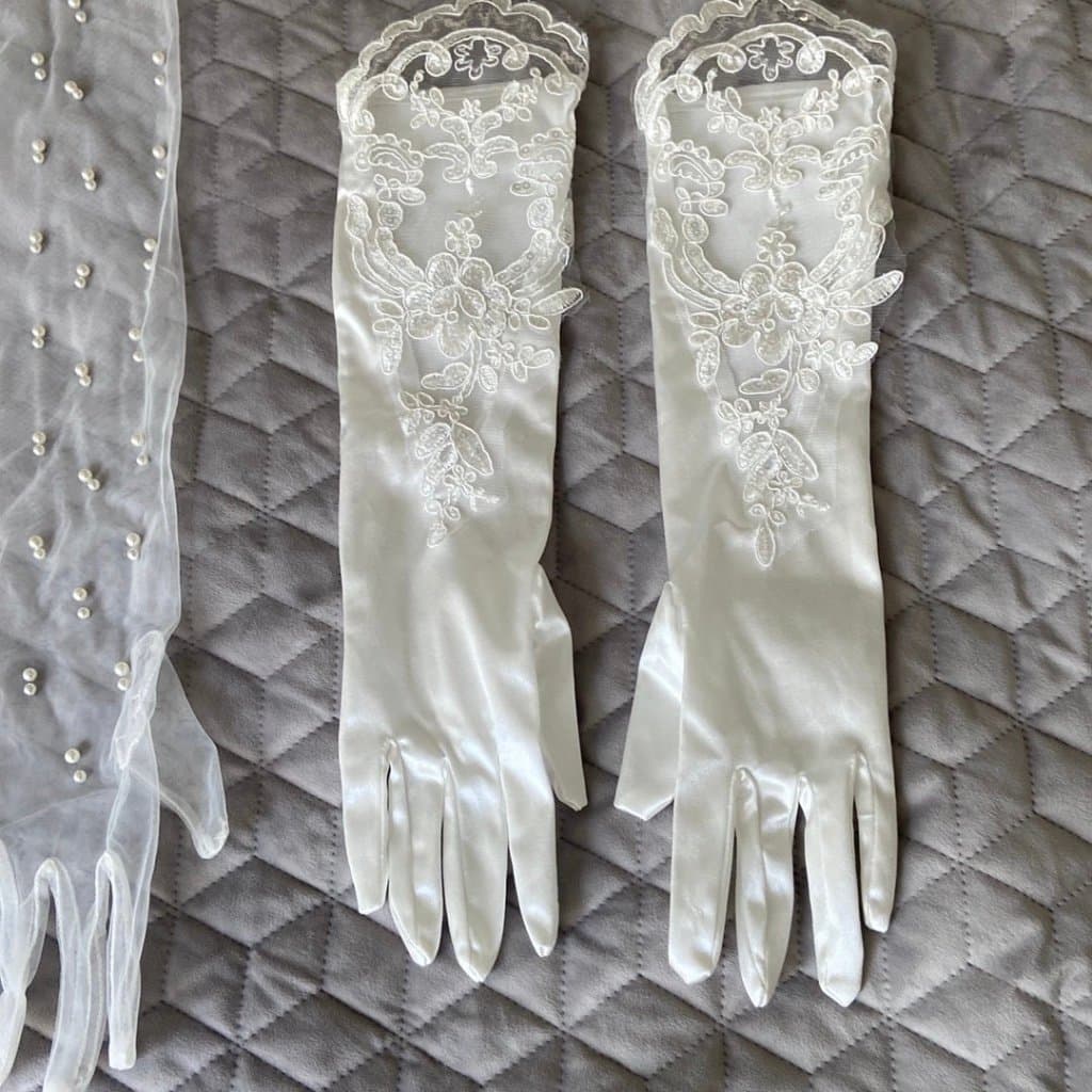 Vita handskar