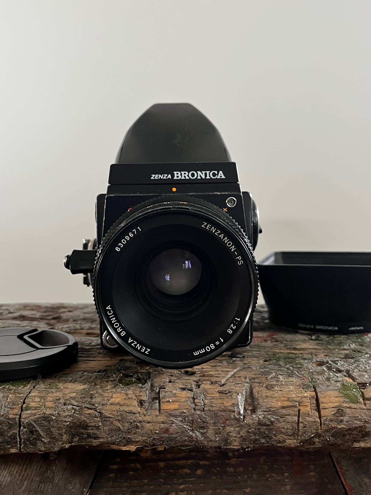 Zenza Bronica SQ-A med Zenzanon PS 80mm/f2,8. Mellanformatskamera 120-format