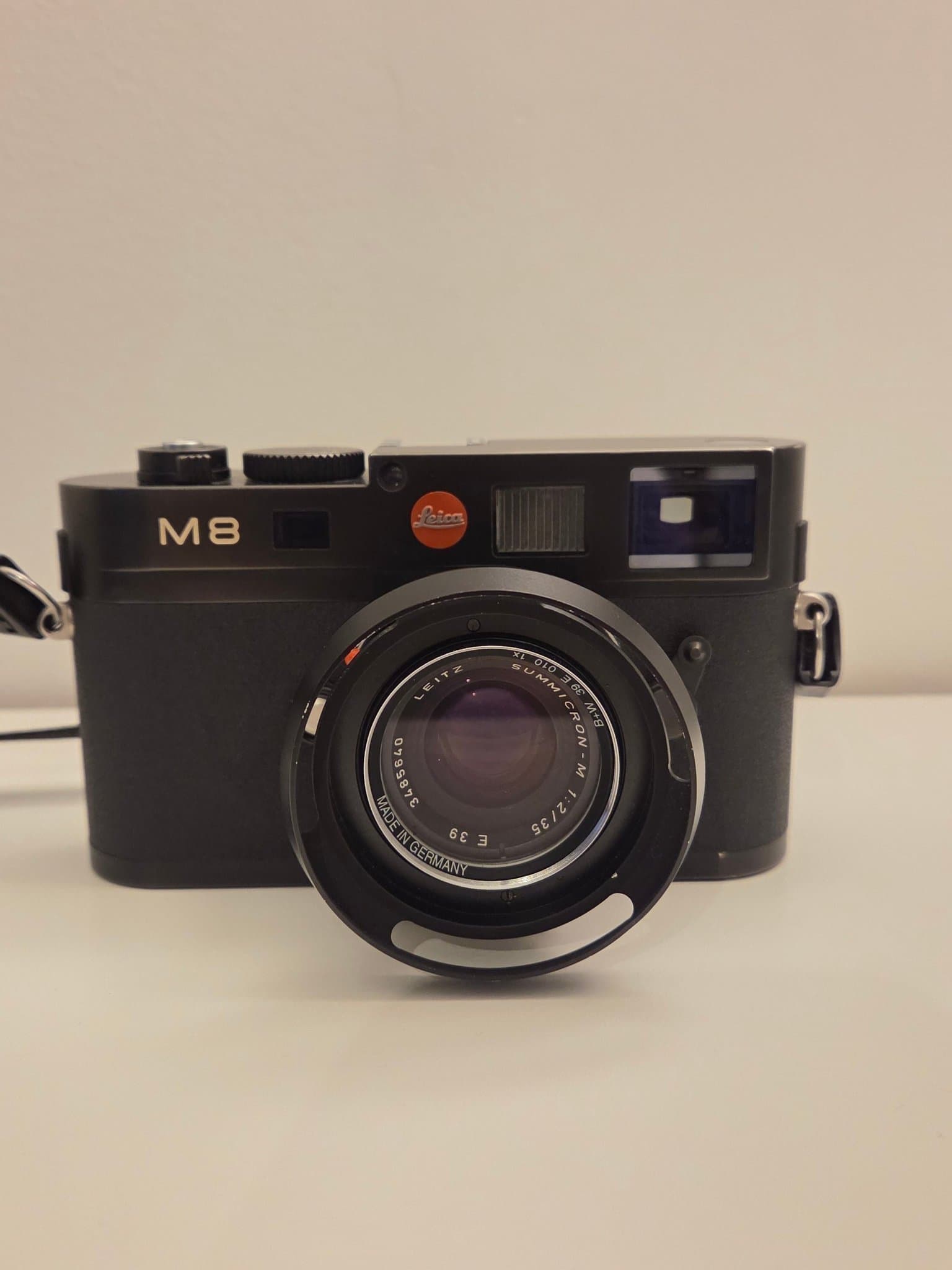 Leica M8
