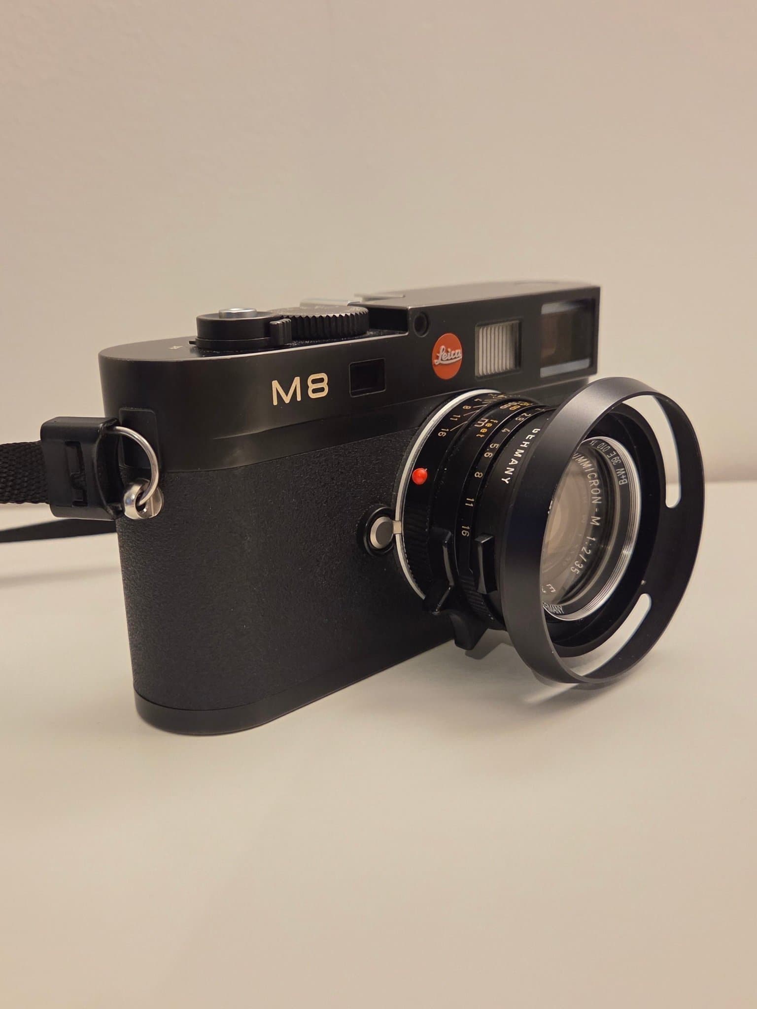 Leica M8