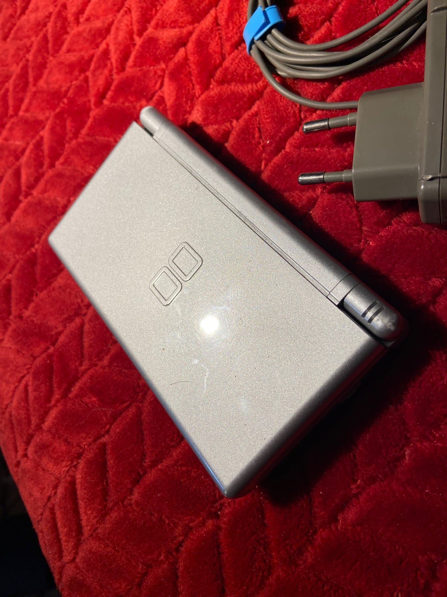 Nintendo DS Lite (Silver Metallic), Fungerar Utmärkt!!