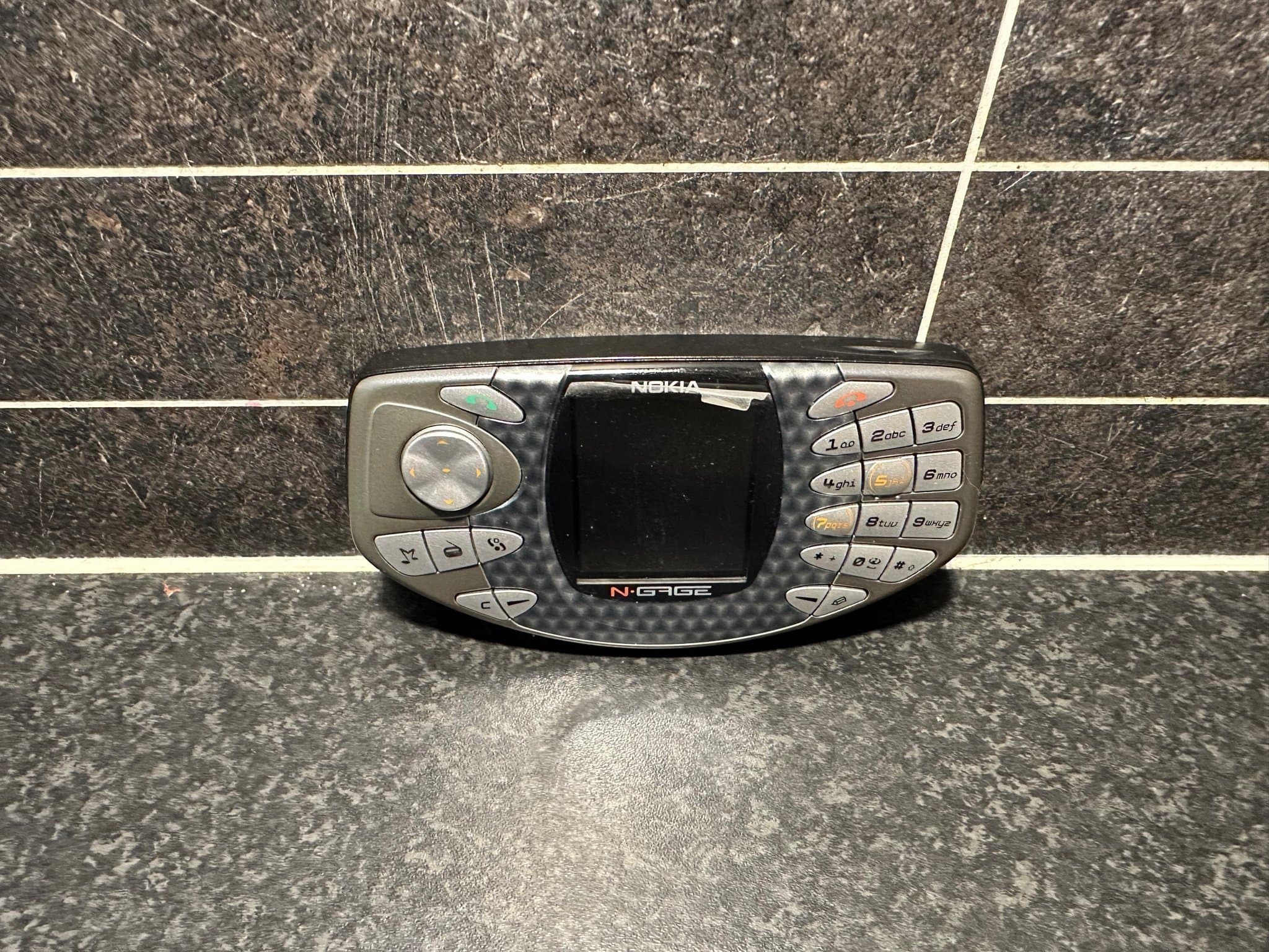 Nokia N-Gage i mycket fint skick – fungerar perfekt (utan tillbehör)