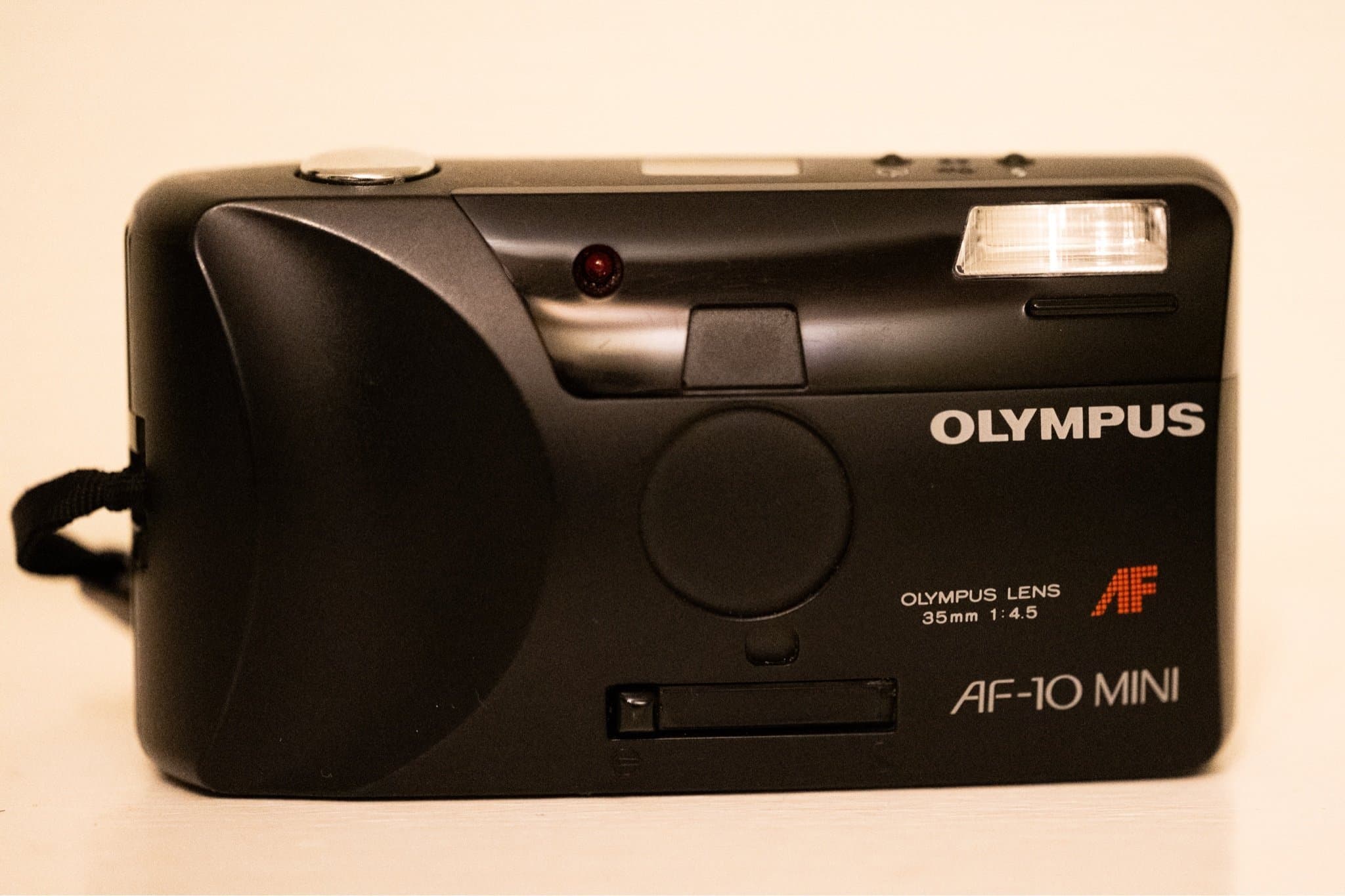 Olympus AF-10 Mini analog kamera