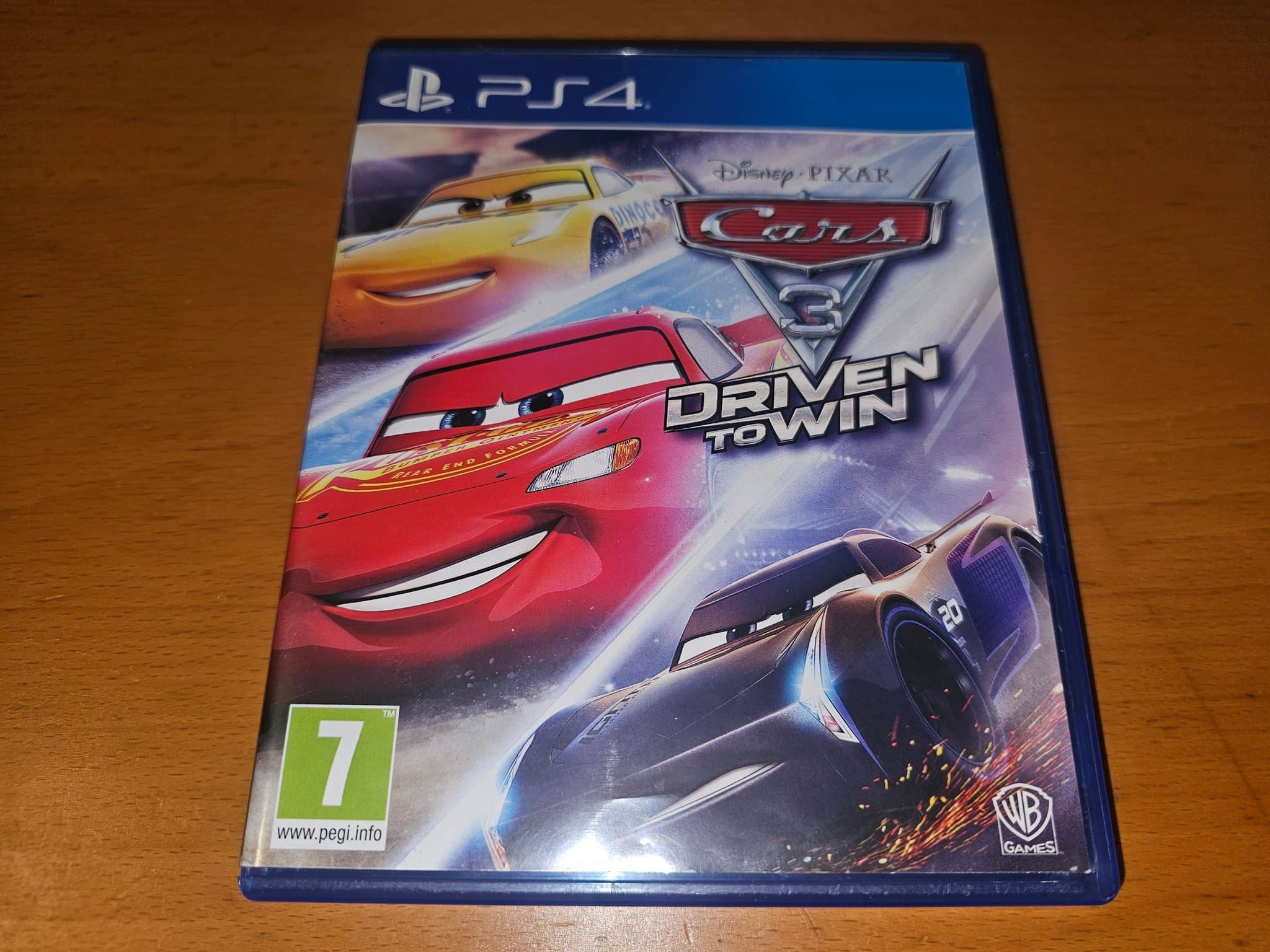 Cars 3 Driven to Win PS4