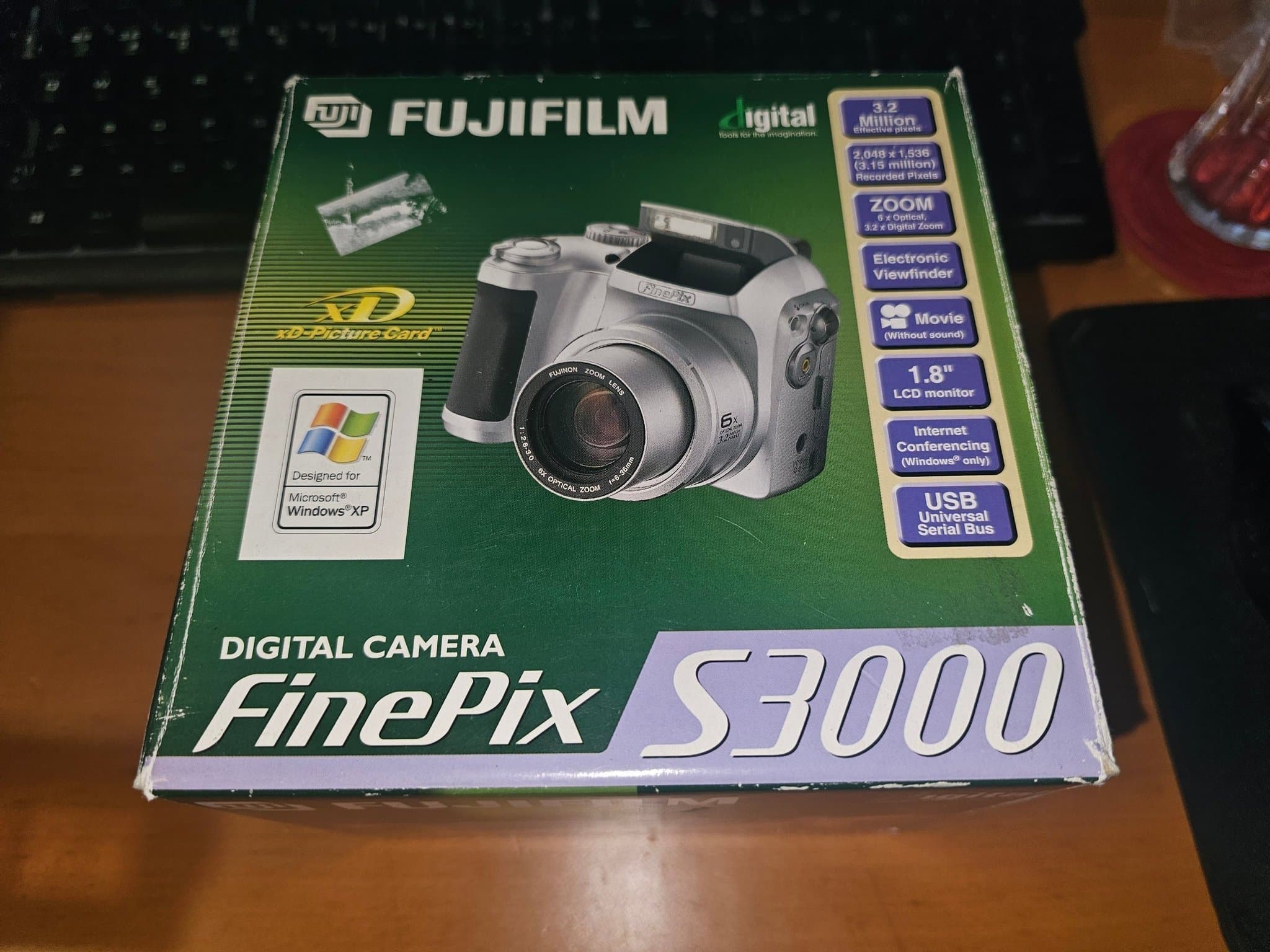 Fungerande Fujifilm FinePix S3000 - Digitalkamera komplett i kartong