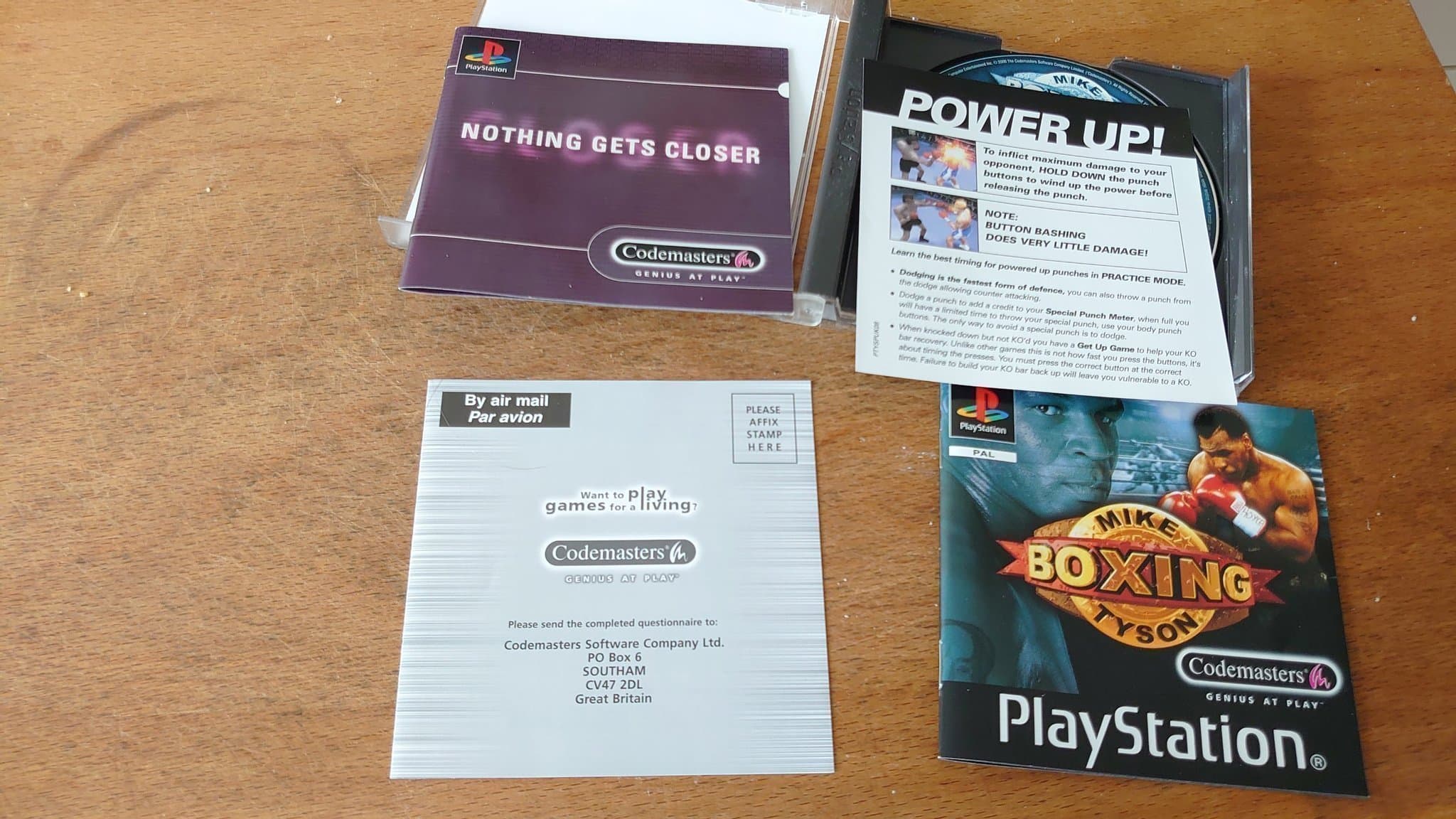 Mike Tyson till Playstation i nyskick med instruktionsbok och 3 olika papper