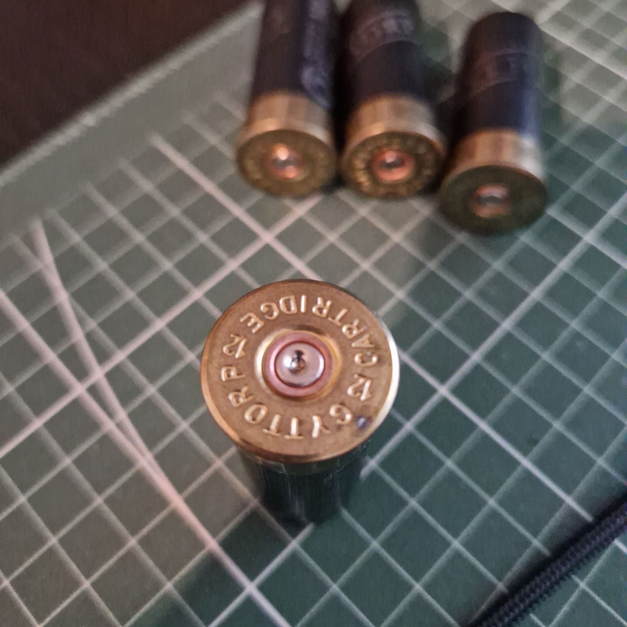 4 st hagelpatroner 12/70 (dummy! Träning eller airsoft!)