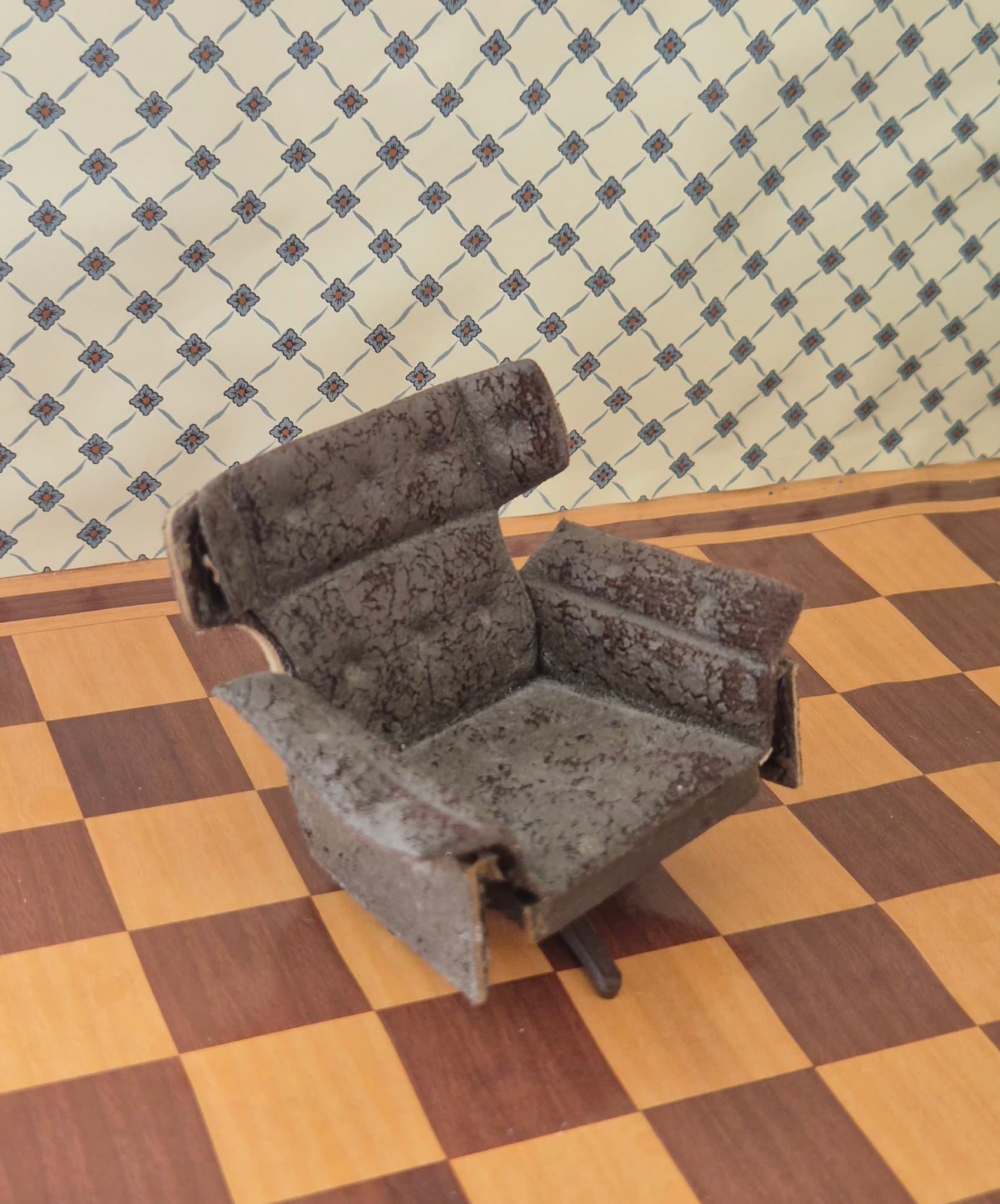 Lisa fåtölj, vintage dockskåpsmöbler. Lundby dockskåp