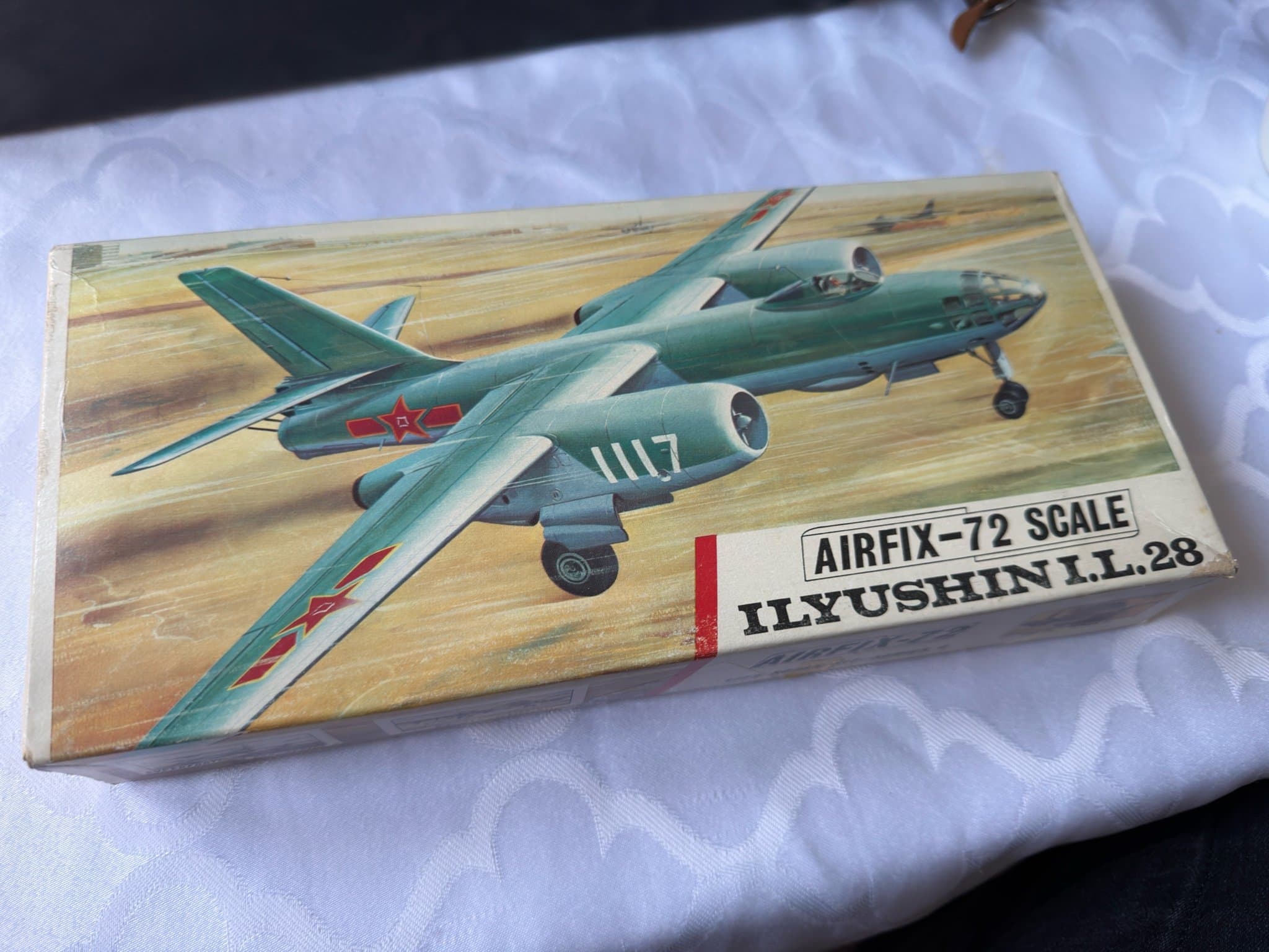 Airfix-72 Skala Ilyushin I.L.28 Modellflygplan, Mönster nr 490