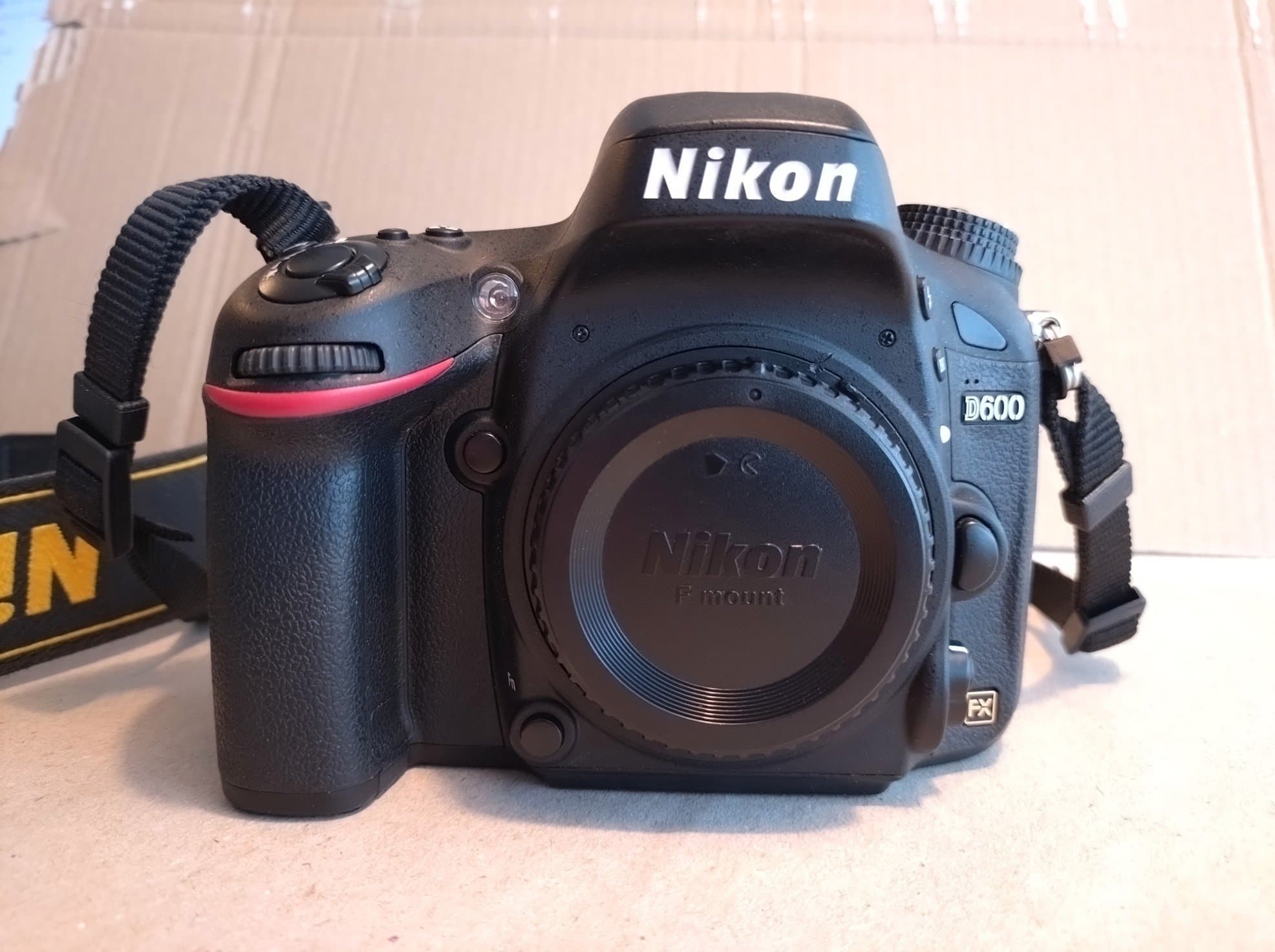 Nikon D600 med shuttercount 2751