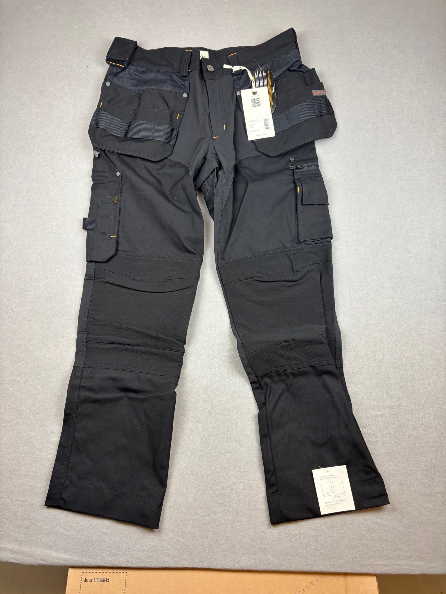 L.Brador svarta arbetsbyxor, storlek 50 (35/32)