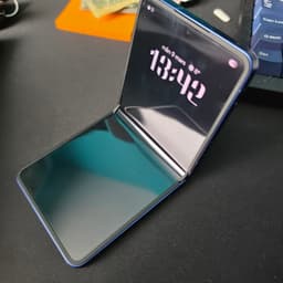 Samsung Galaxy Z Flip7 - 256GB - Blue Shadow (Galaxy Buds3 Pro med Köp-Nu Pris)