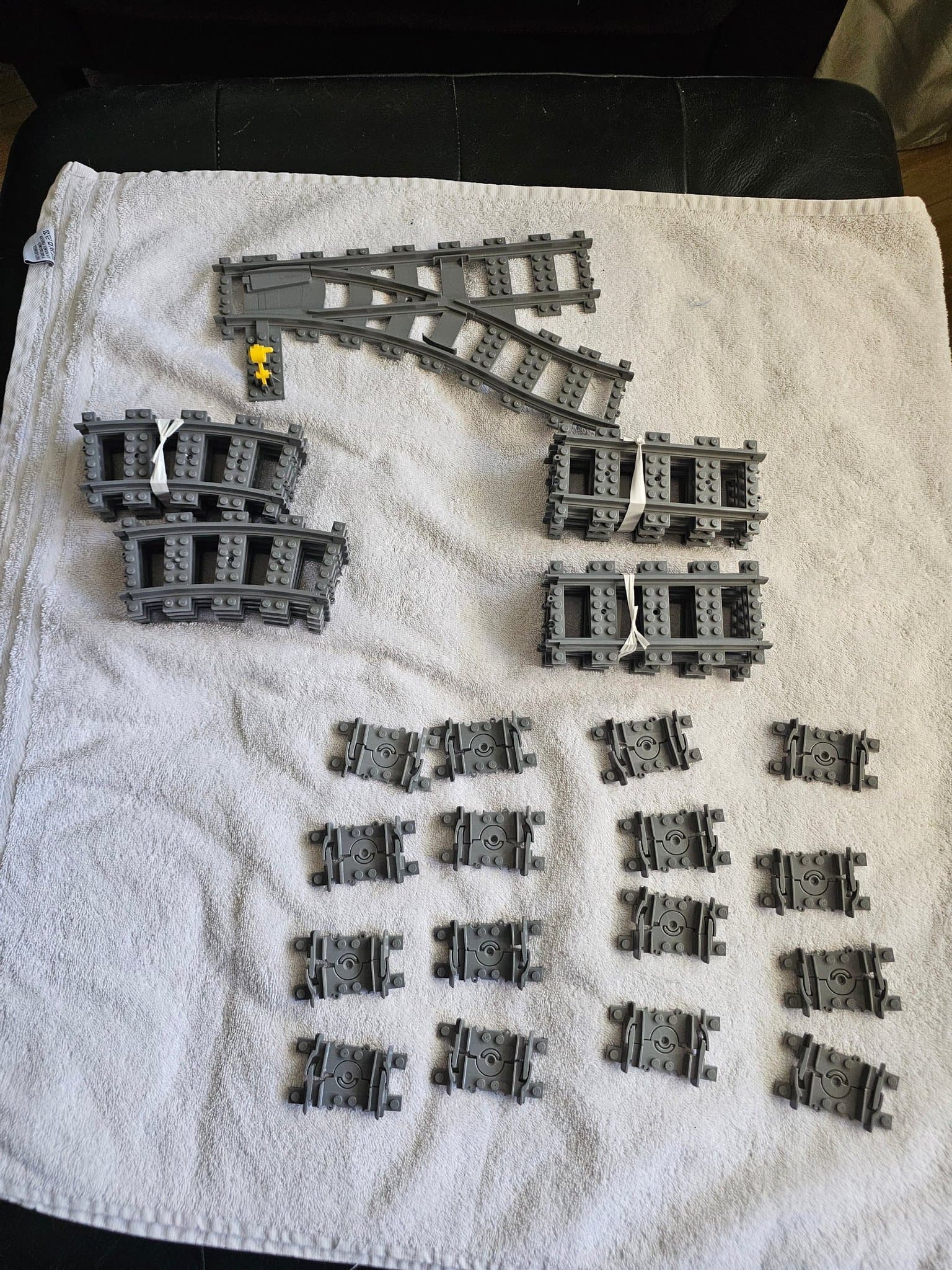 4. Lego Train tracks, tågräls och spårväxlar mm.