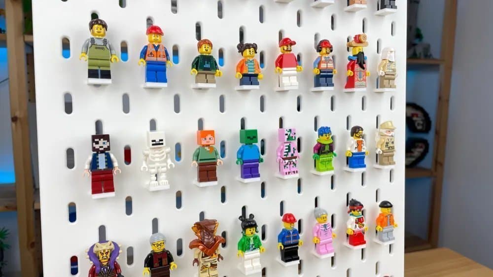 240 x LEGO Minifigurer platta för IKEA SKÅDIS