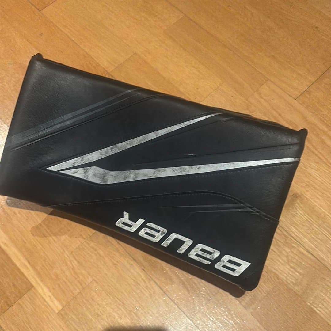 Bauer målvakts stöt