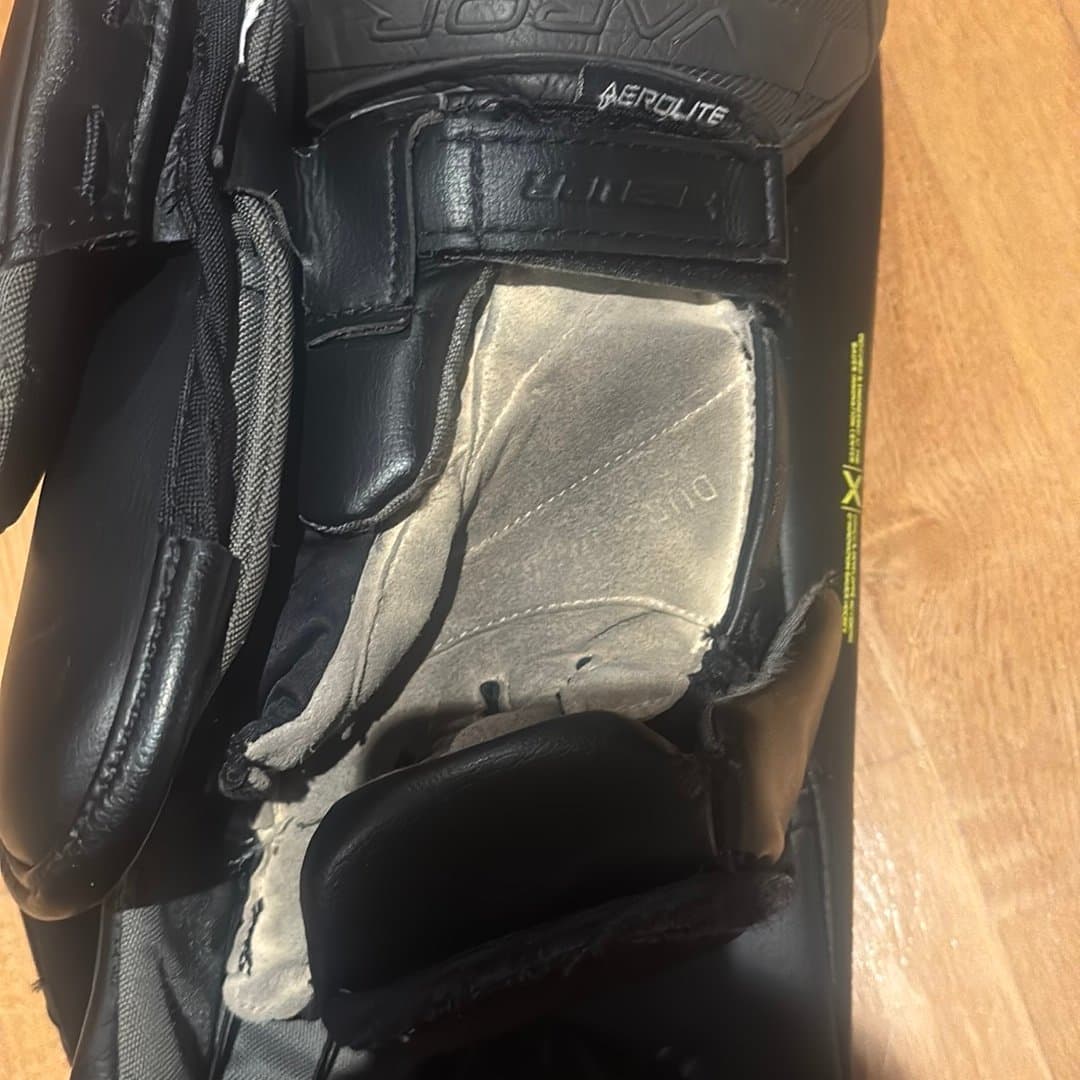 Bauer målvakts stöt