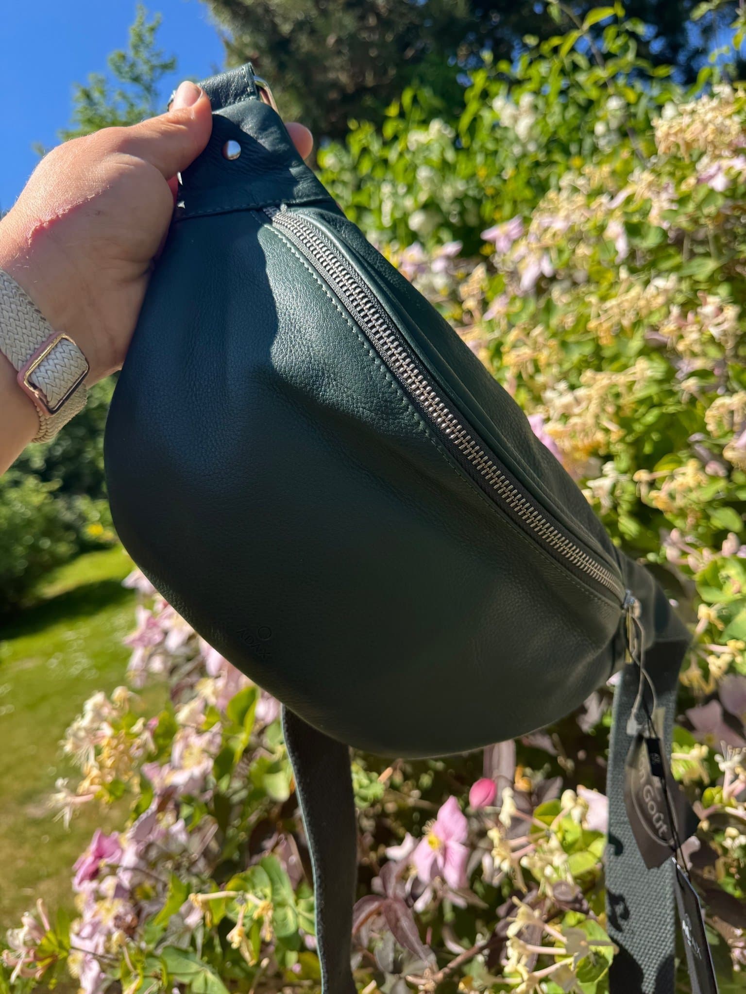 Adax grön bältesväska