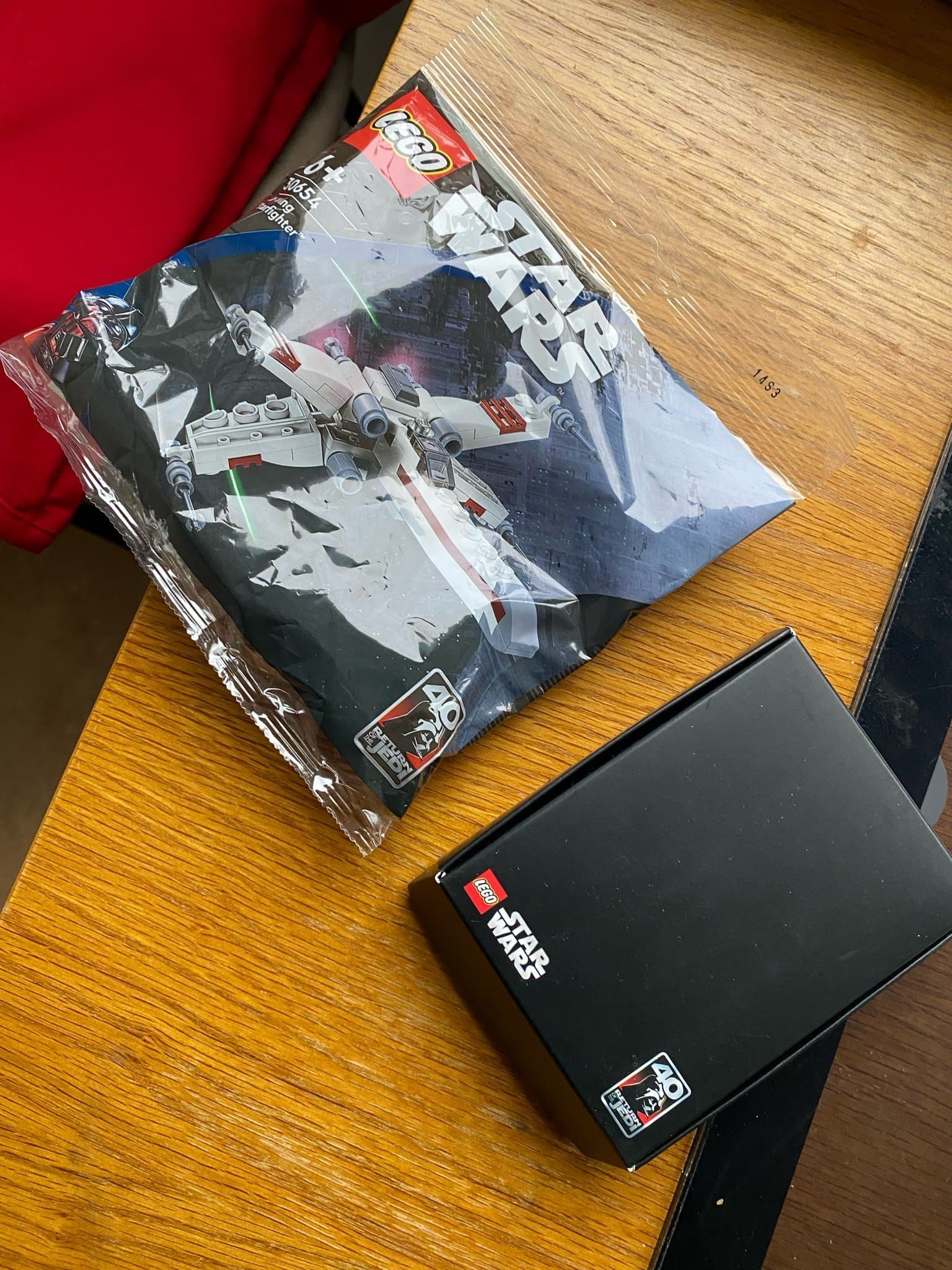 LEGO Star Wars 30654 X-Wing Starfighter och Death Star-mynt