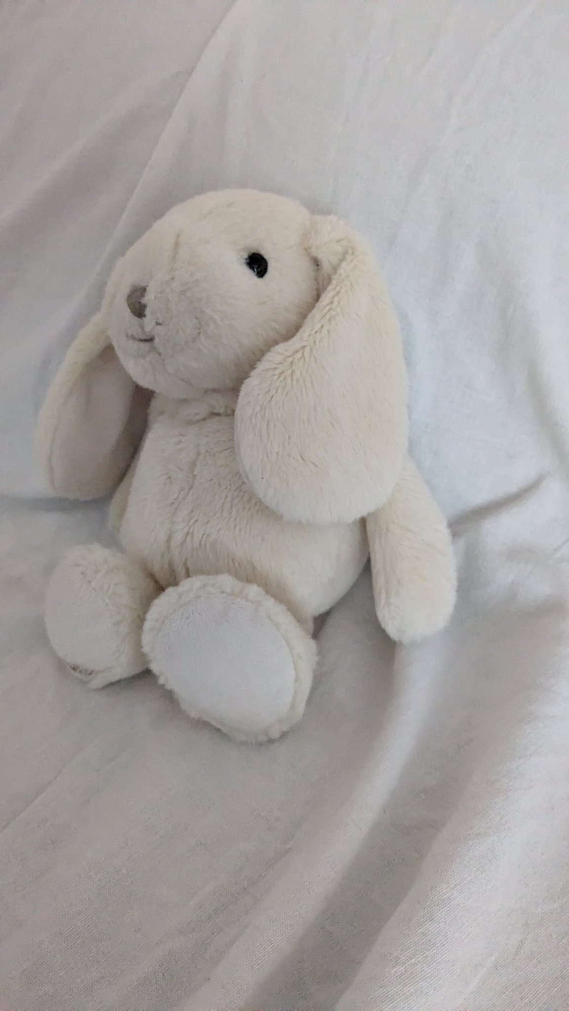 Bukowski Kanin Gosedjur 27cm lång utan öronen 35cm långt med öronen