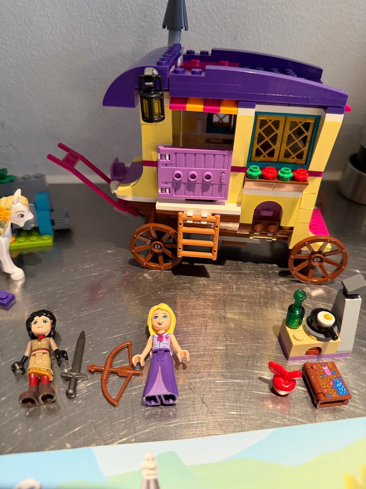 LEGO Disney Princess Rapunzels resvagn 41157