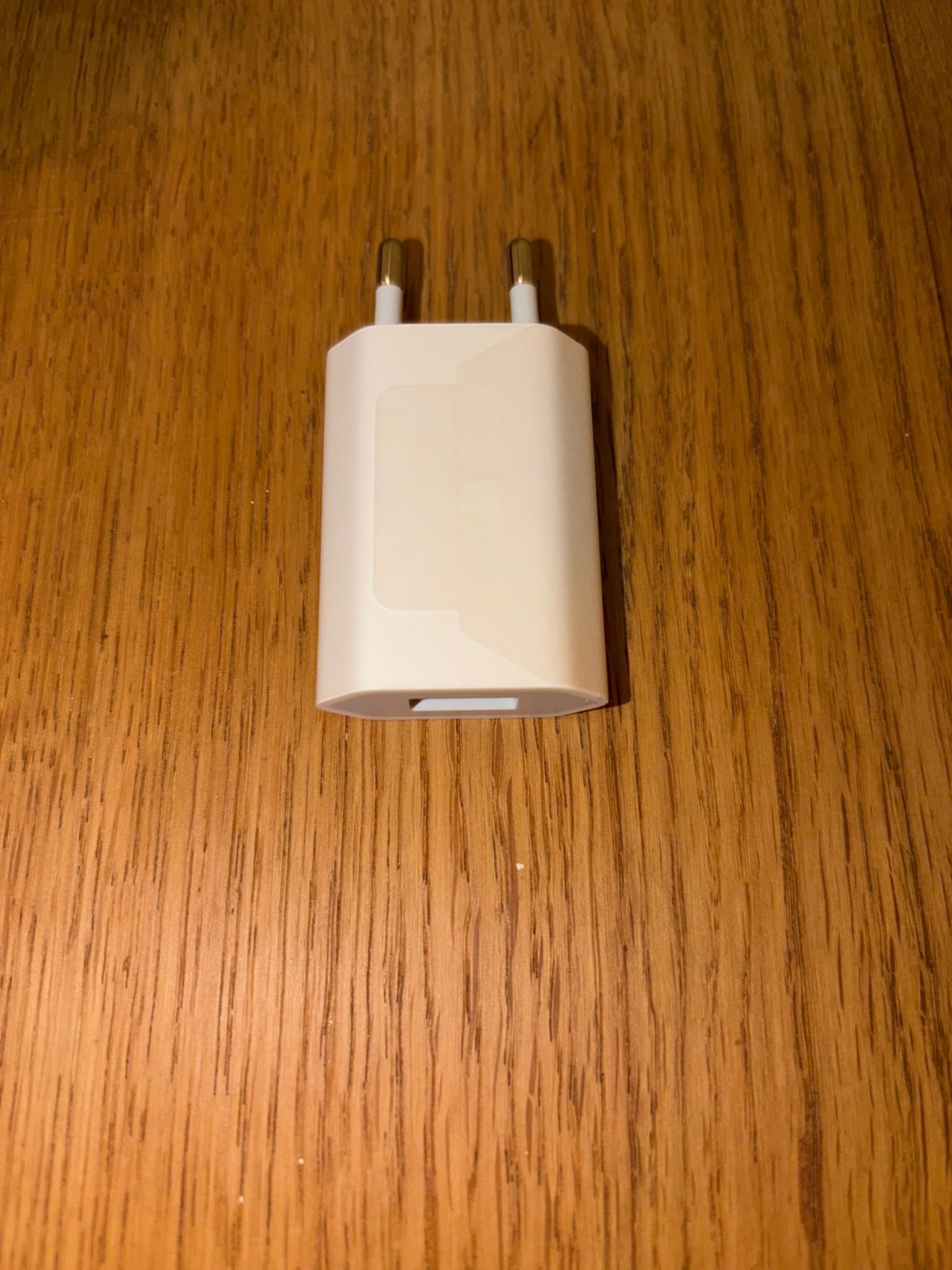 Apple 5W USB-A Väggladdare
