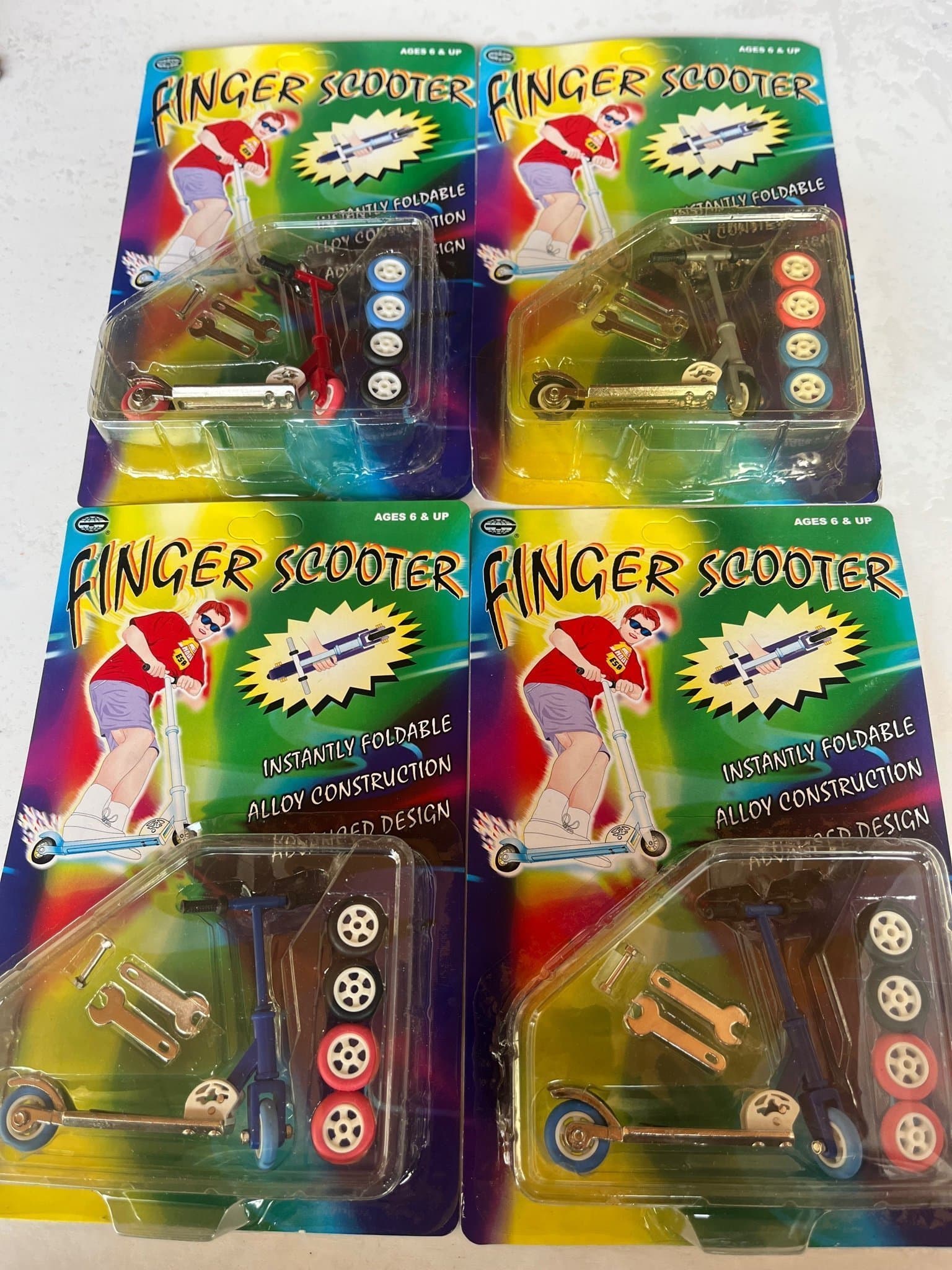 Finger Scooter - Miniatyr sparkcykel i metall