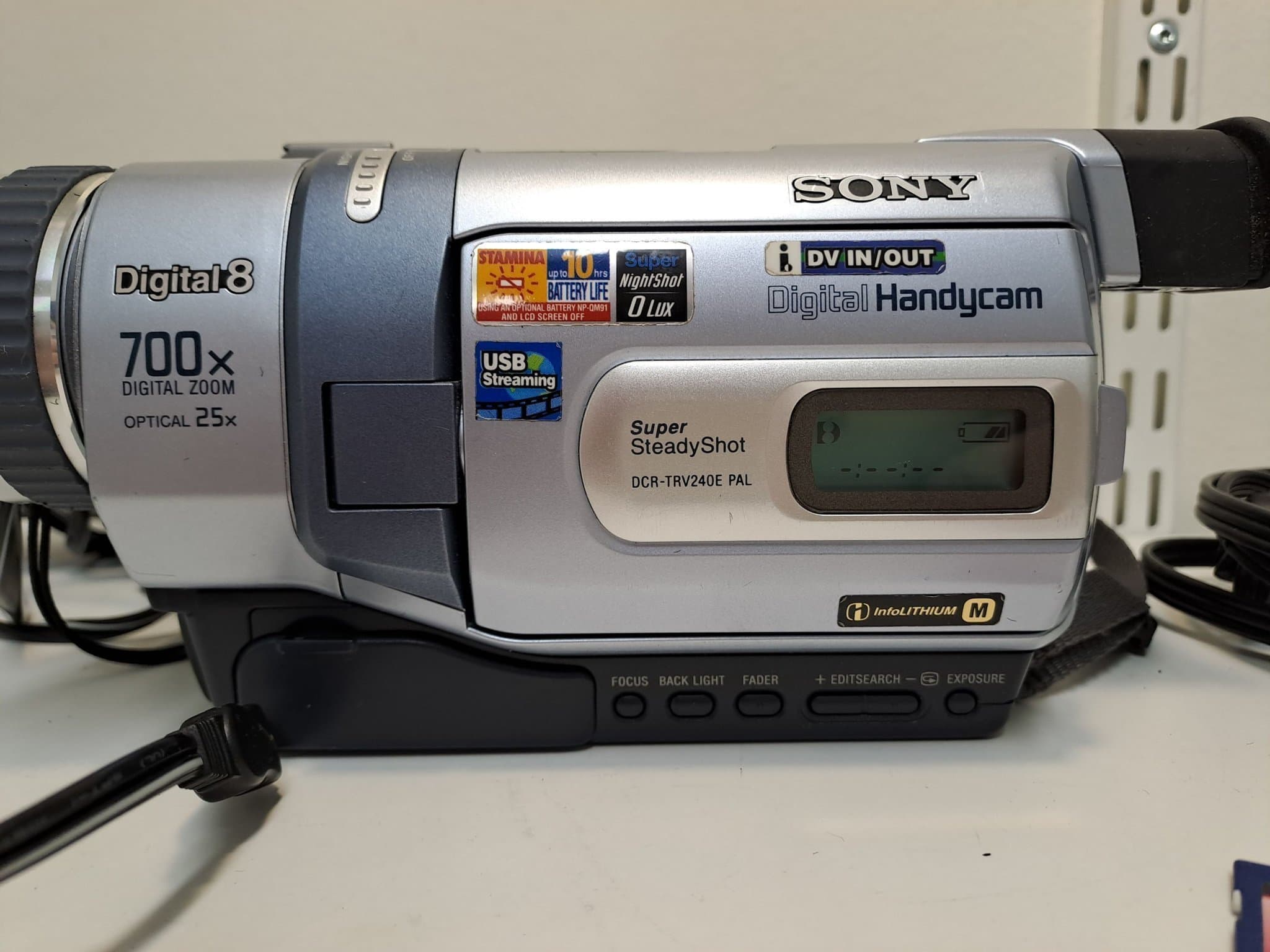 Sony Digital Handycam DCR-TRV240E PAL