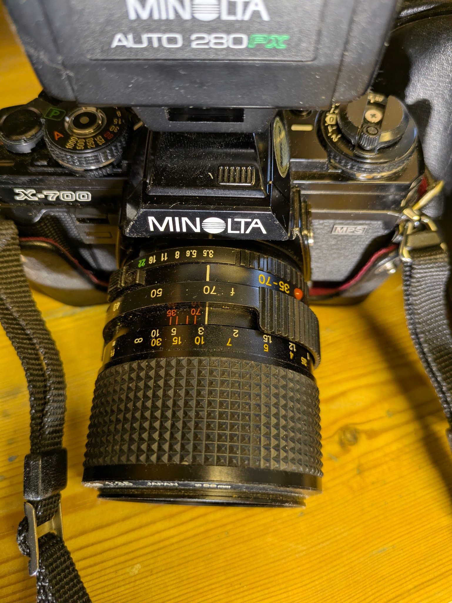 Minolta X-700 systemkamera