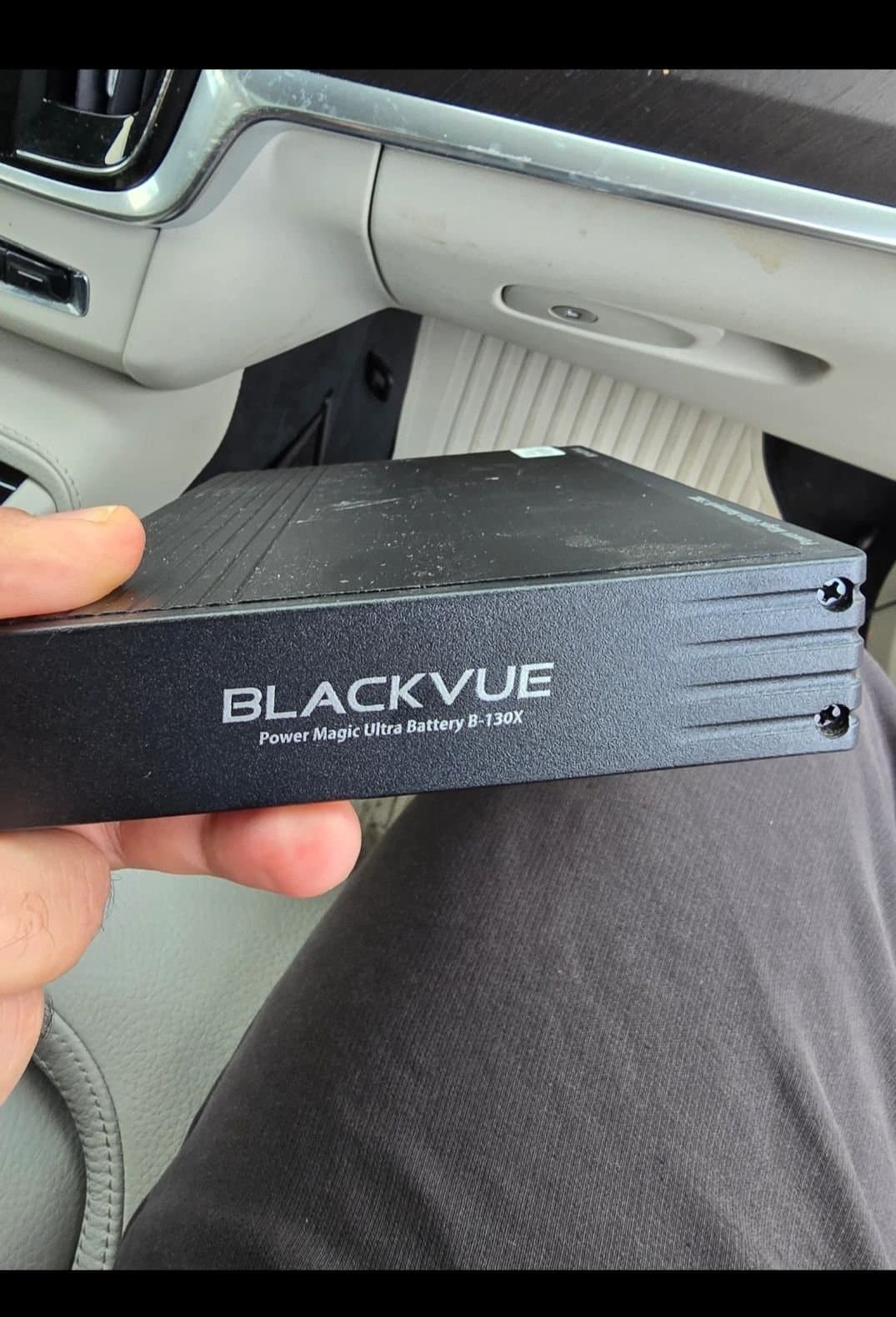 BlackVue 4K UHD Bilkamera med Power Magic Ultra Batteri B-130X