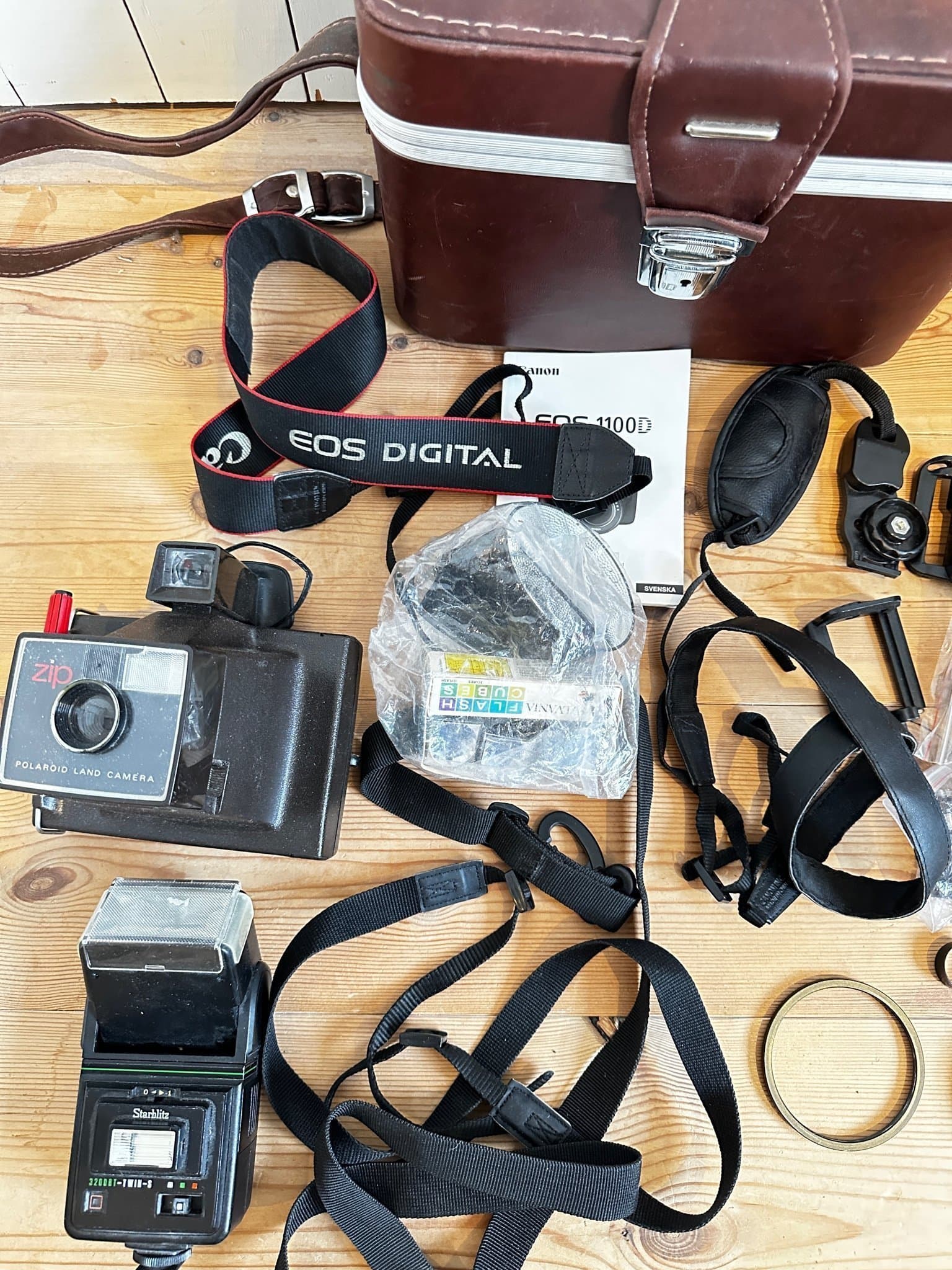 PARTI SAMLING KAMERA / FOTOUTRUSTNING TILL PASSANDE TRADERA PRIS!