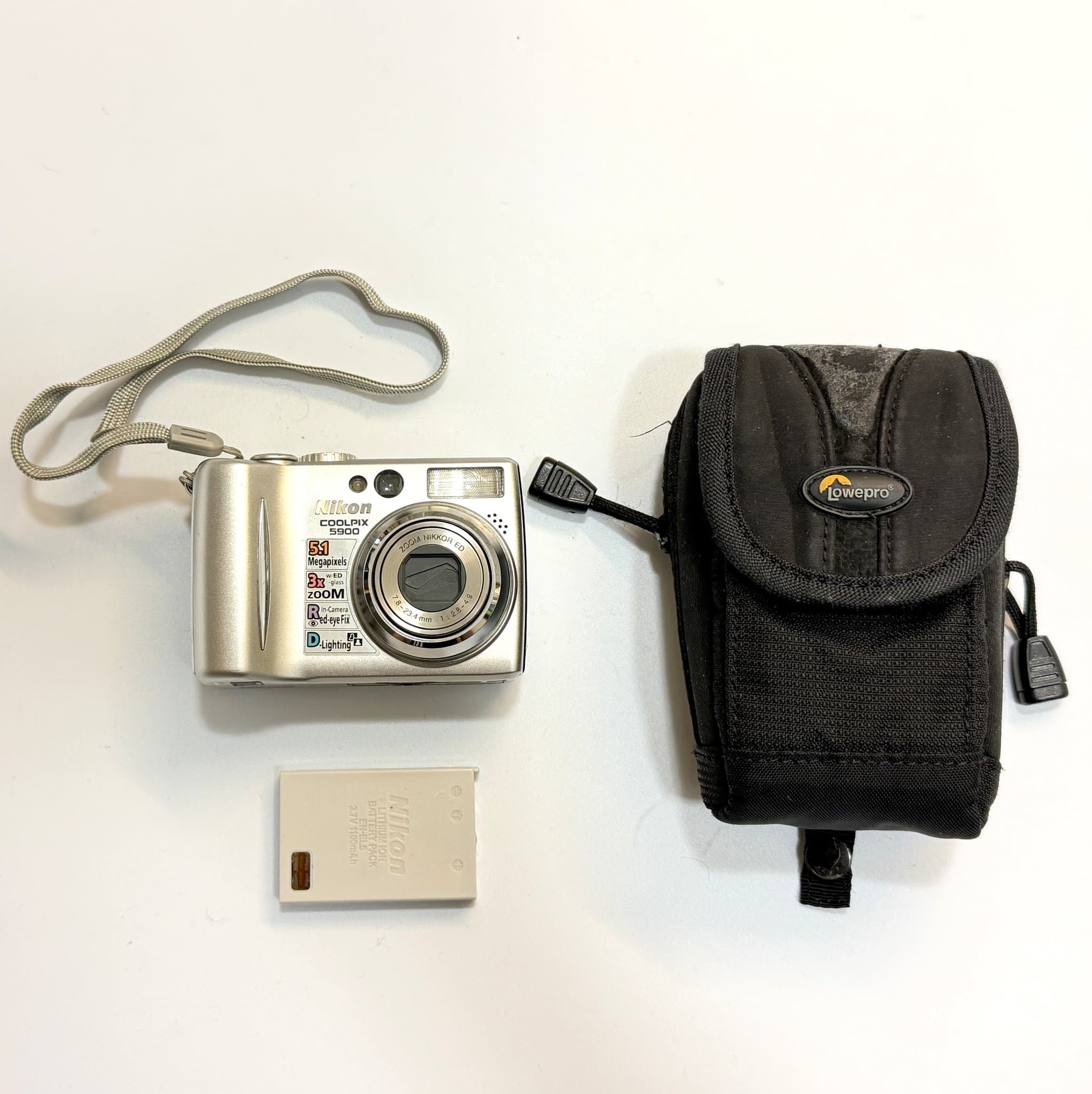 Nikon COOLPIX 5900 Digitalkamera Kamera Foto