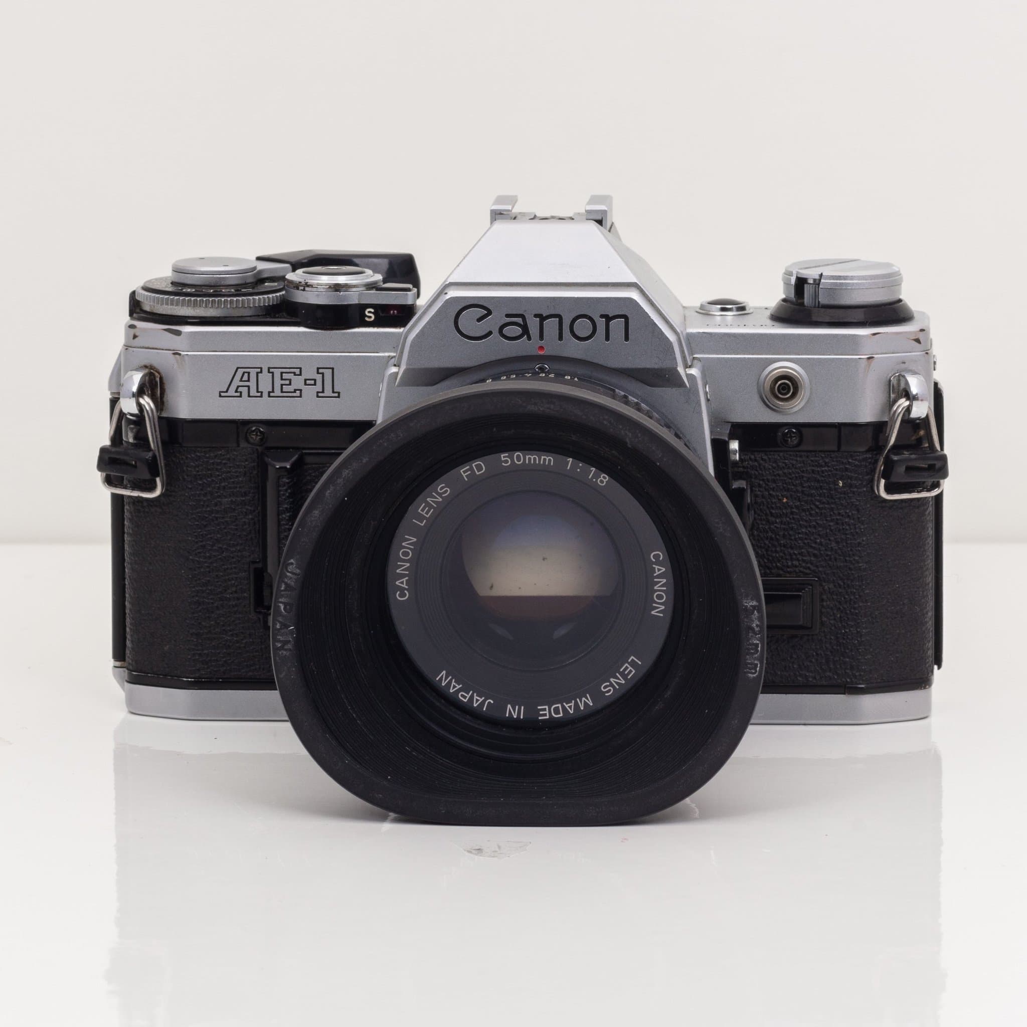 Canon Ae-1 / Canon 50 1:1.8 / Perfekt systemkamera för nybörjaren!