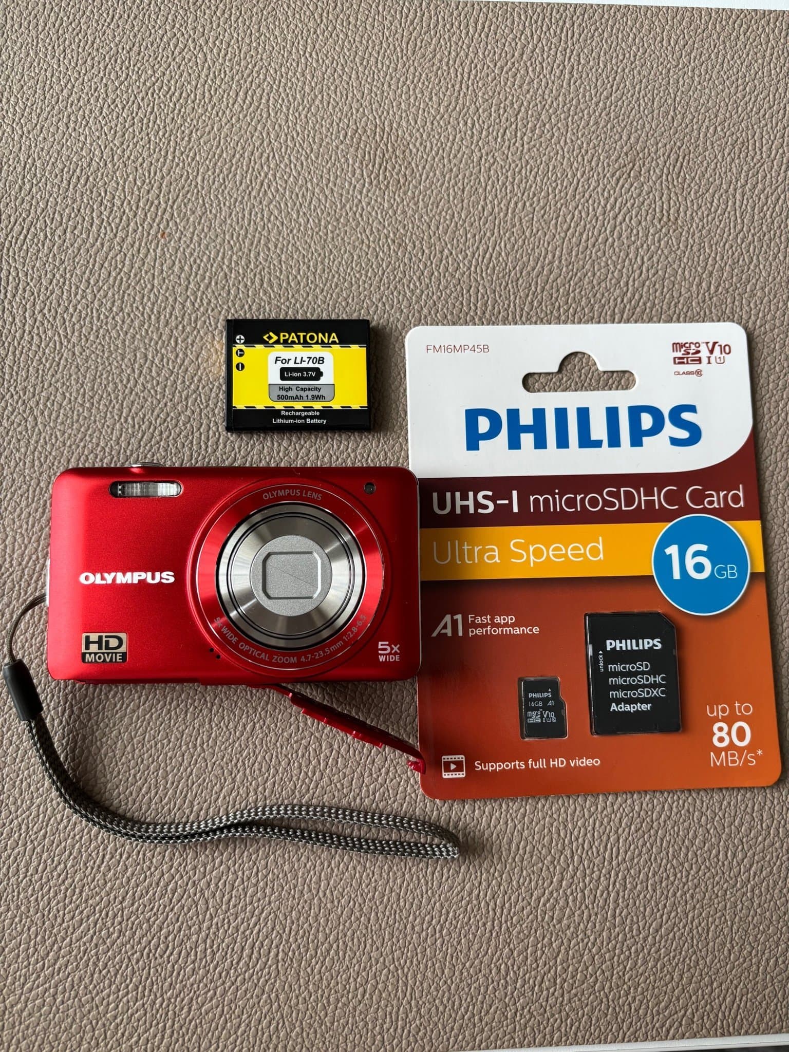 Olympus VG-130 – 14 MP digitalkamera + 16GB minneskort