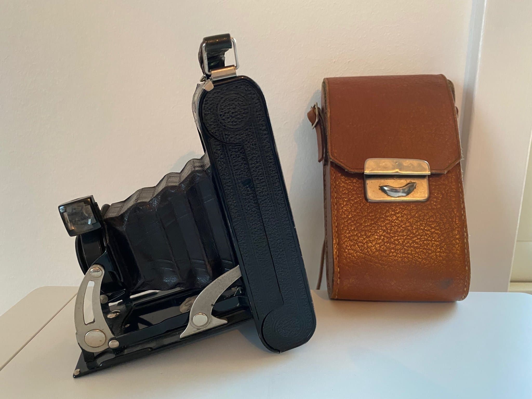 Voigtländer Jubilar Braunschweig Voigtar 1:9 kamera 1930-tal med originalväska