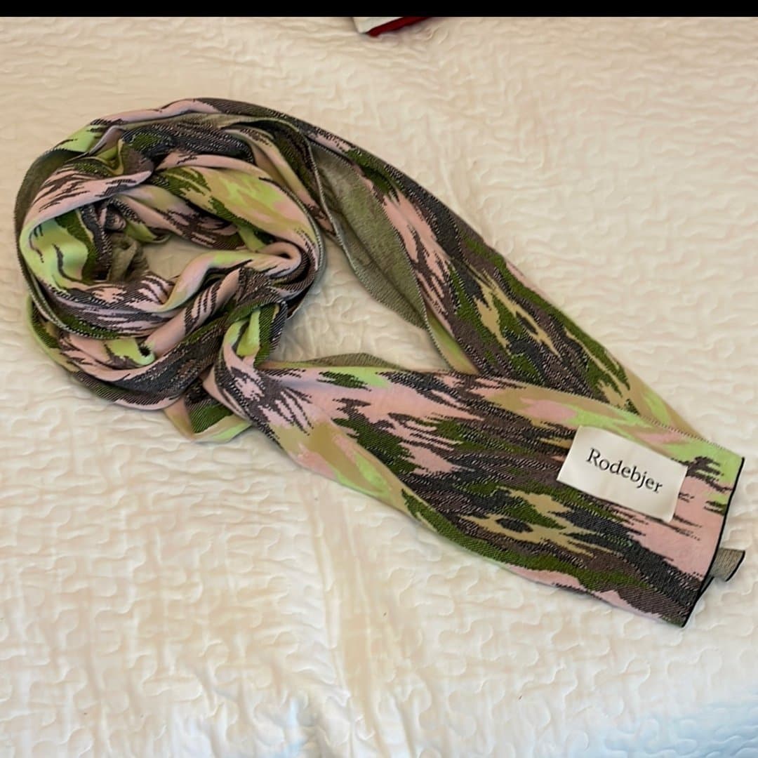 Rodebjer multifärgad sjal