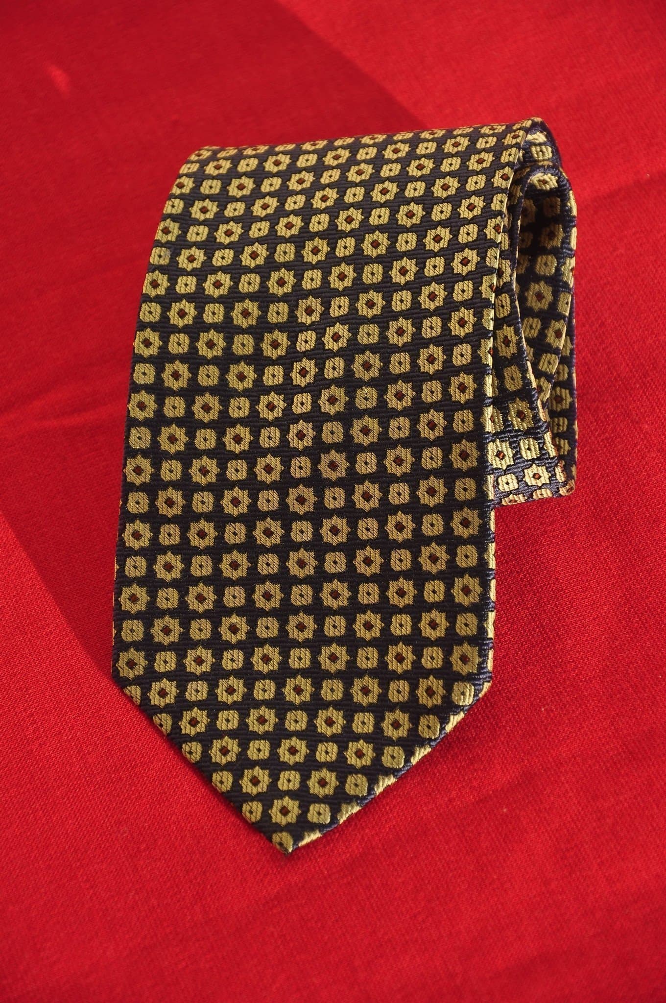 LEONI mörkblå och guldfärgad slips,silke.NY.